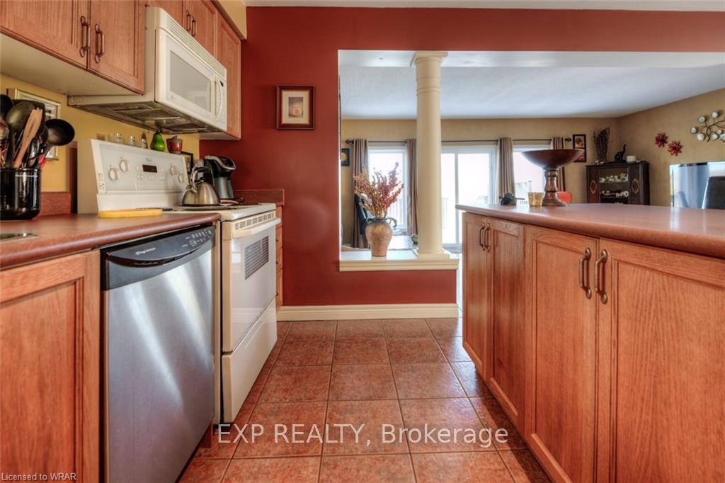 Photo 6 of Unit MAIN LEVEL, 89 Milson Crescent, Guelph, Kortright Hills — HOMEH