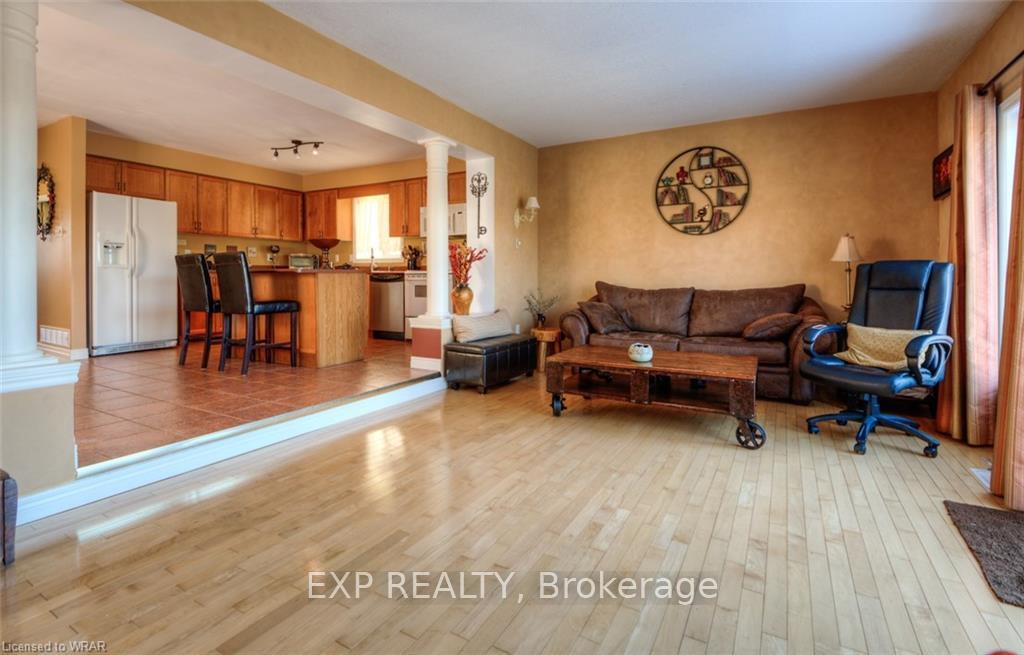 Photo 13 of Unit MAIN LEVEL, 89 Milson Crescent, Guelph, Kortright Hills — HOMEH