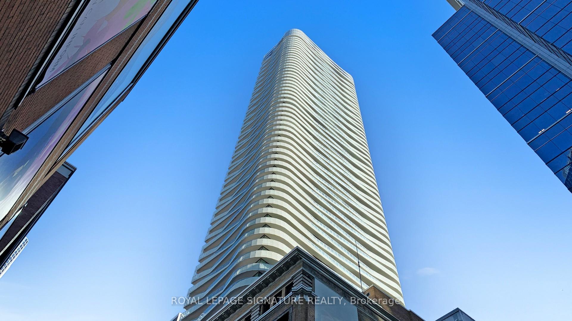Front of Unit 4409, 197 Yonge Street