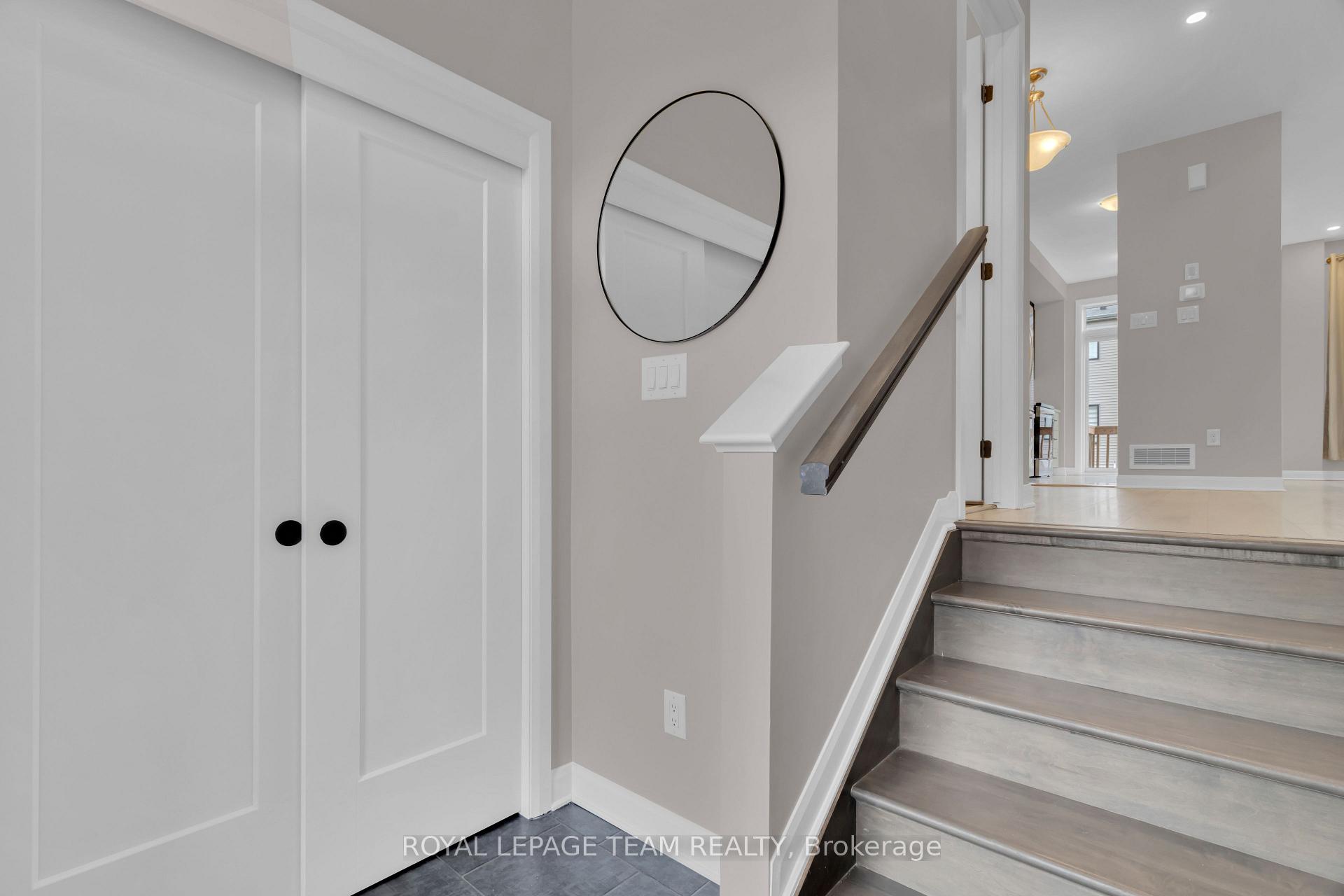 Photo 8 of 736 Cashmere Terrace, Ottawa, Barrhaven - Heritage Park — HOMEH