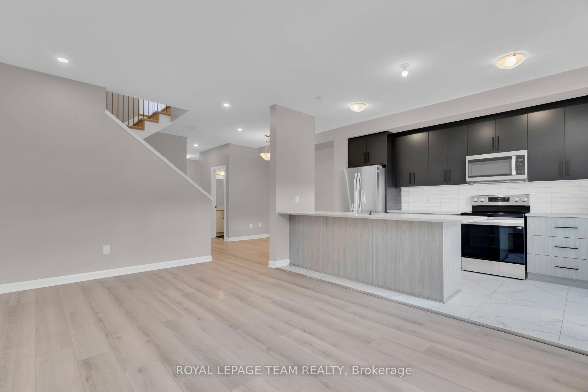 Photo 16 of 736 Cashmere Terrace, Ottawa, Barrhaven - Heritage Park — HOMEH