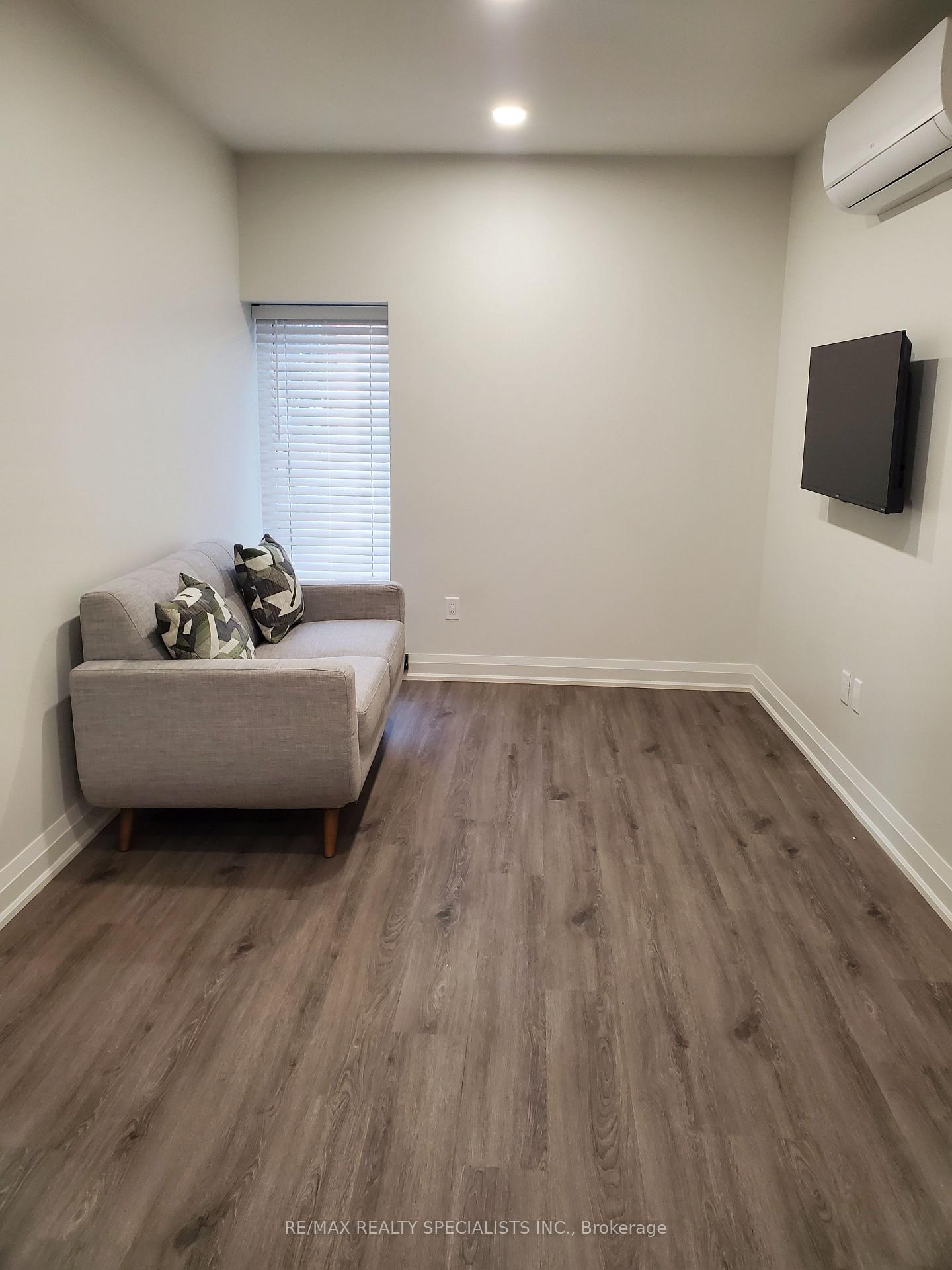 Photo 9 of Unit 306, 307 King Street E, Hamilton, Beasley — HOMEH