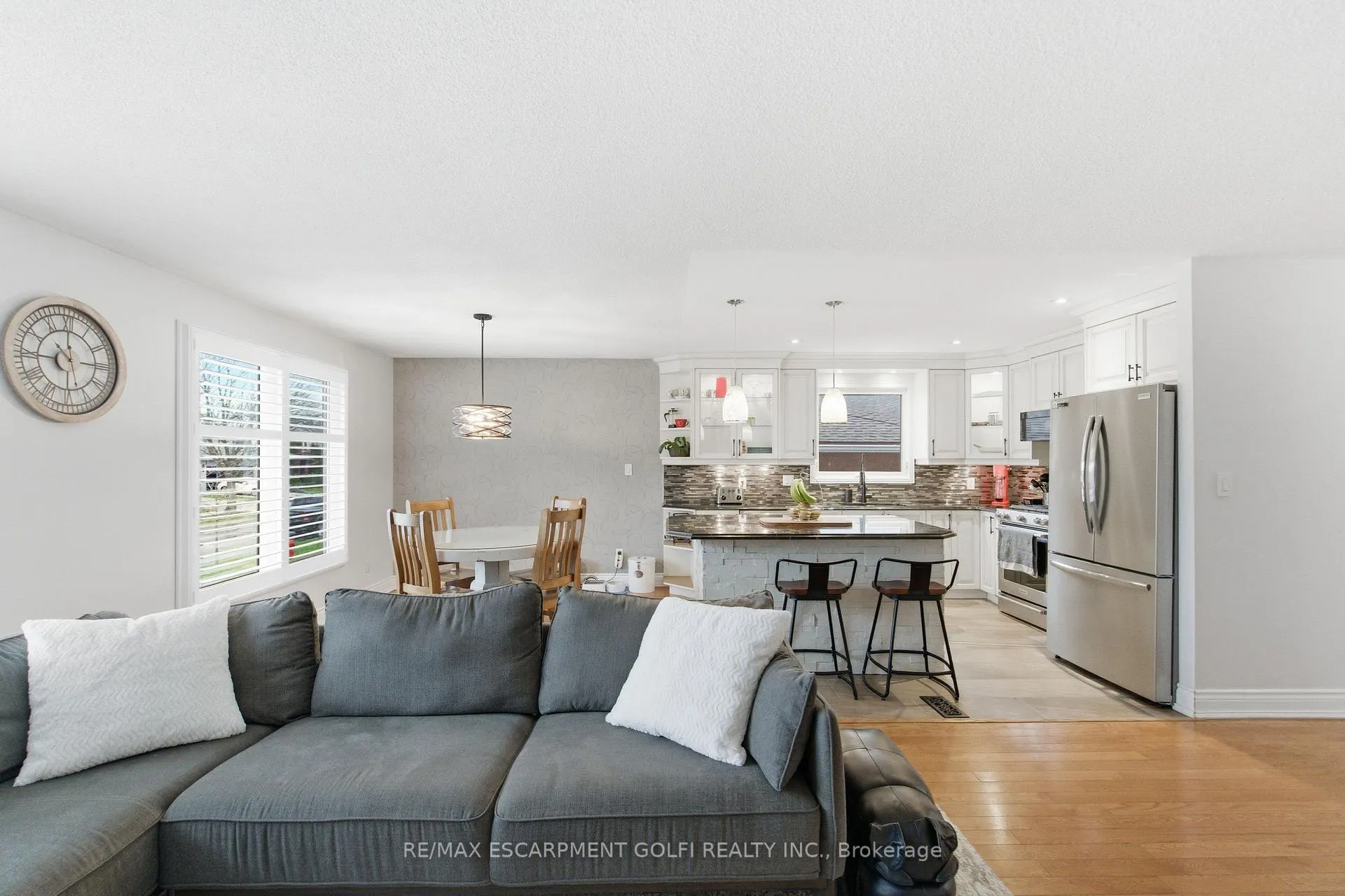 Photo 8 of 71 Allanbrook Street, Hamilton, Stoney Creek Mountain — HOMEH