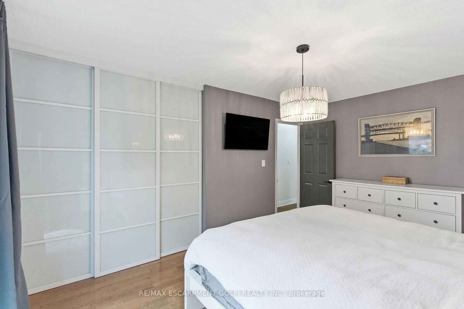 Photo 16 of 71 Allanbrook Street, Hamilton, Stoney Creek Mountain — HOMEH