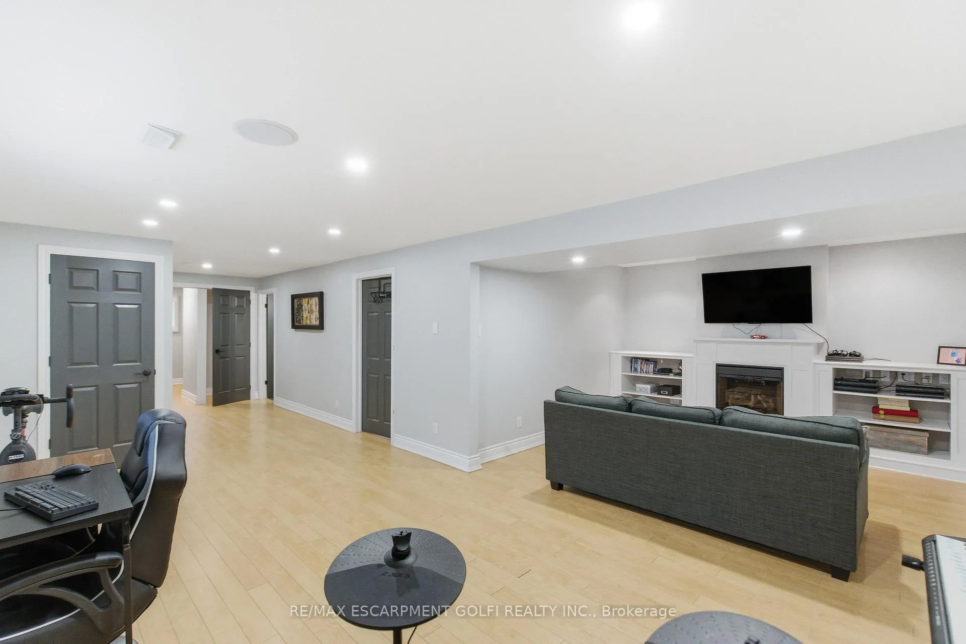 Photo 24 of 71 Allanbrook Street, Hamilton, Stoney Creek Mountain — HOMEH