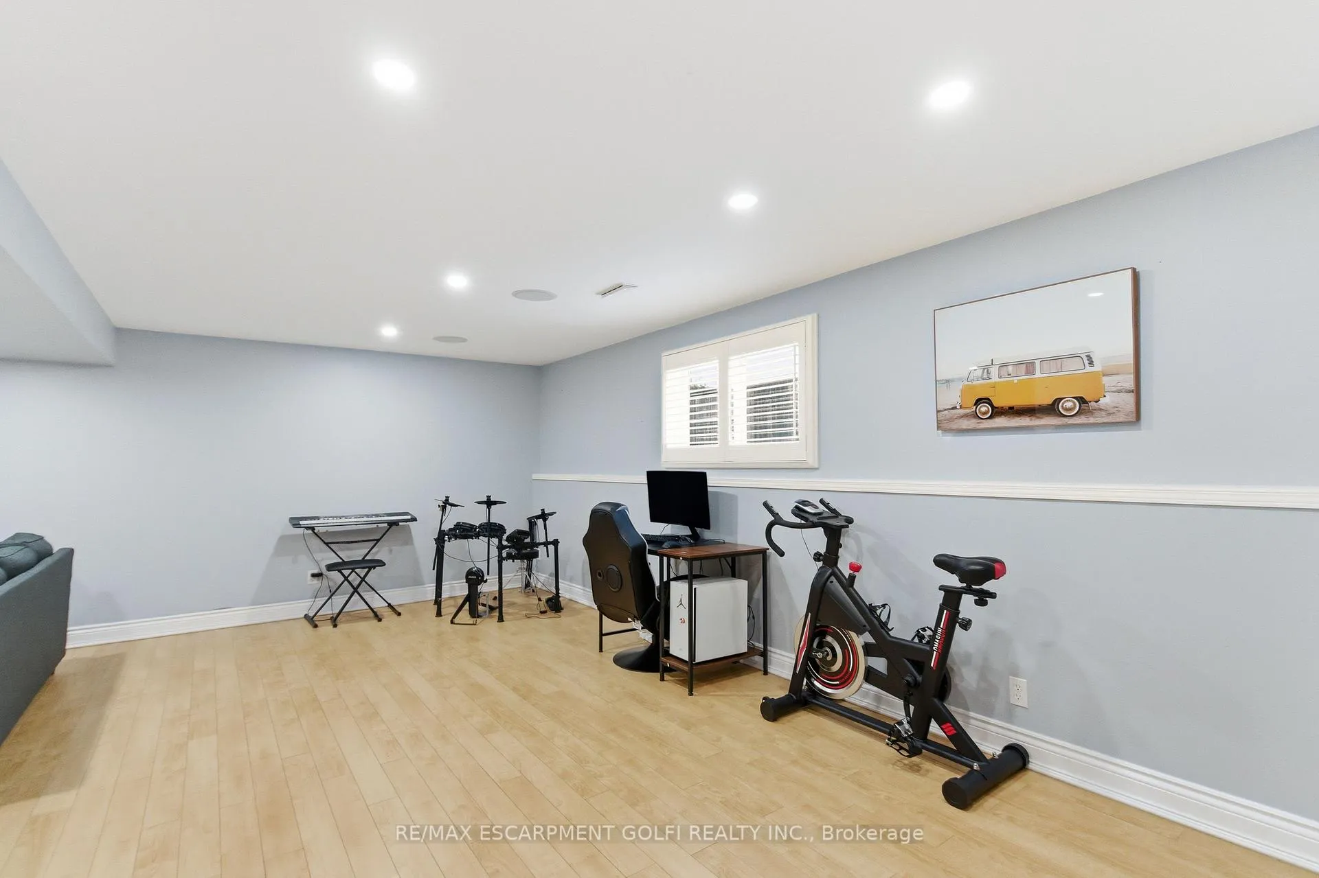 Photo 26 of 71 Allanbrook Street, Hamilton, Stoney Creek Mountain — HOMEH