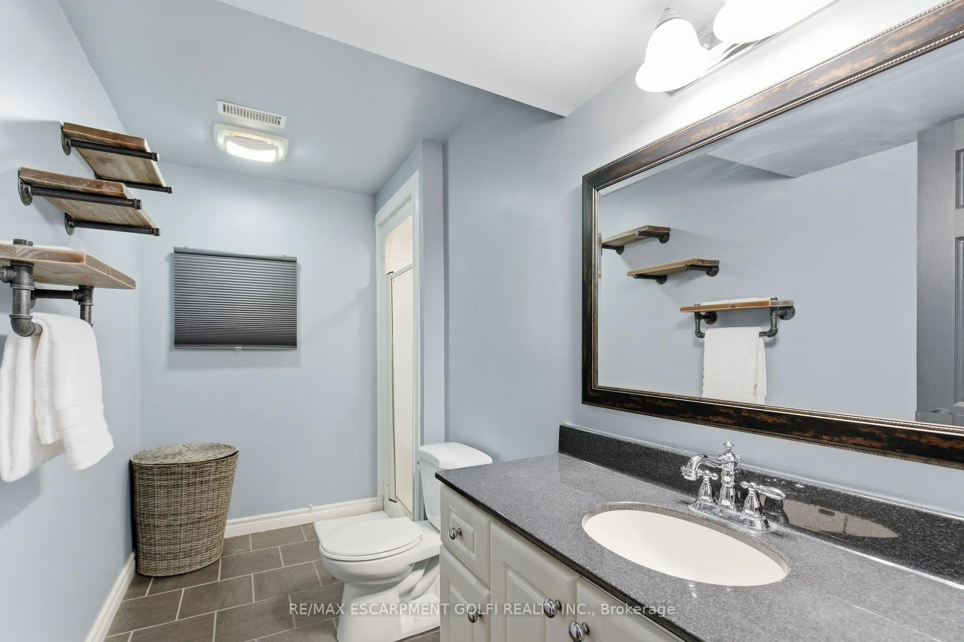 Photo 29 of 71 Allanbrook Street, Hamilton, Stoney Creek Mountain — HOMEH