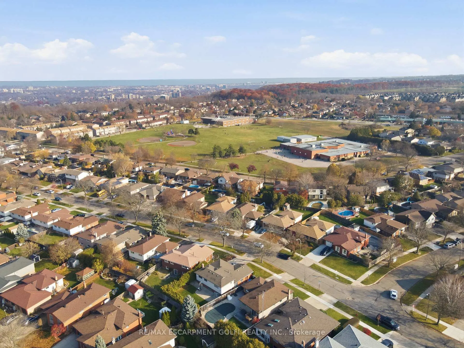 Photo 42 of 71 Allanbrook Street, Hamilton, Stoney Creek Mountain — HOMEH