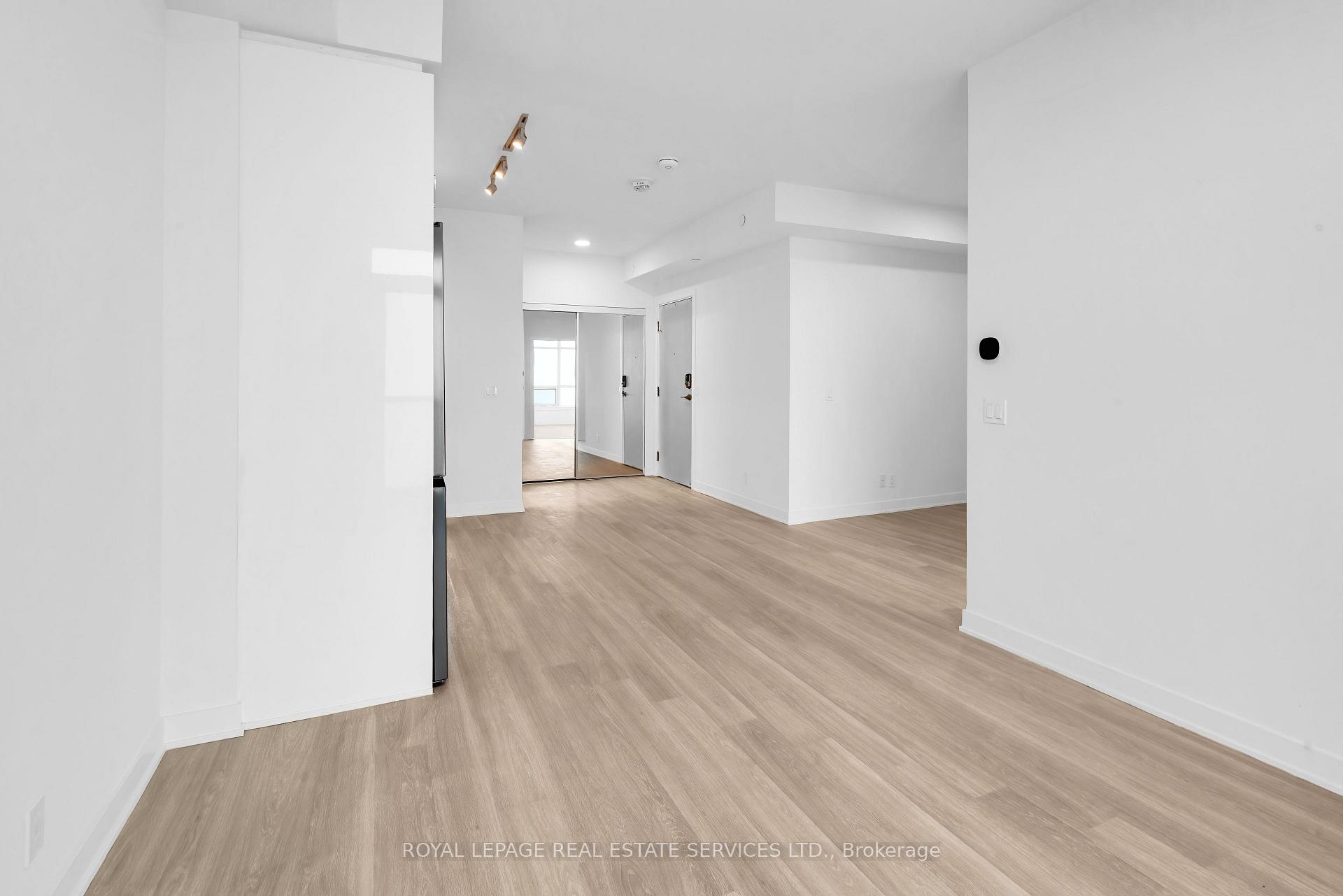 Photo 12 of Unit A-3311, 30 Upper Mall Way, Vaughan, Brownridge — HOMEH