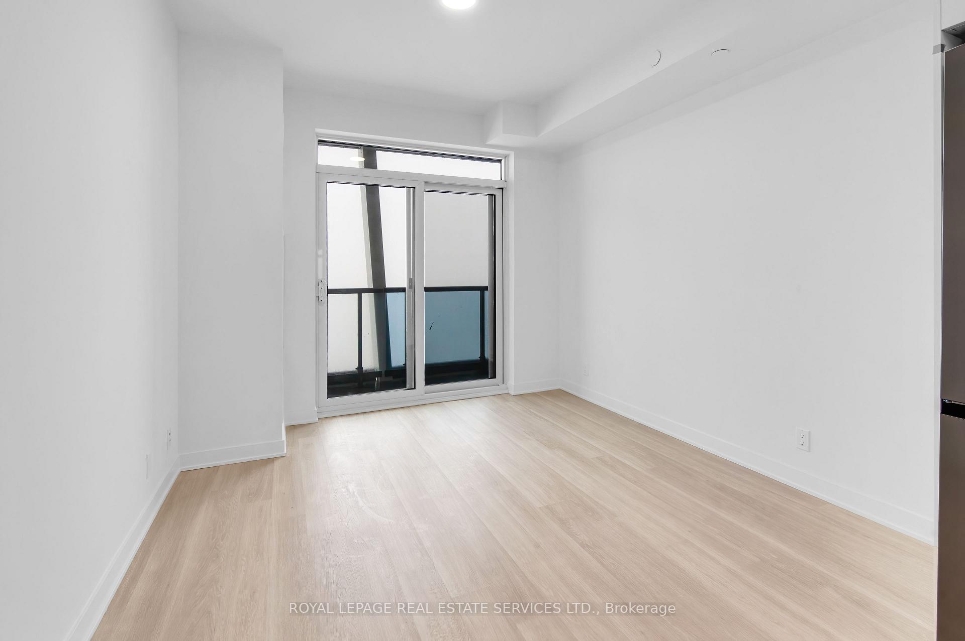 Photo 7 of Unit A-3311, 30 Upper Mall Way, Vaughan, Brownridge — HOMEH