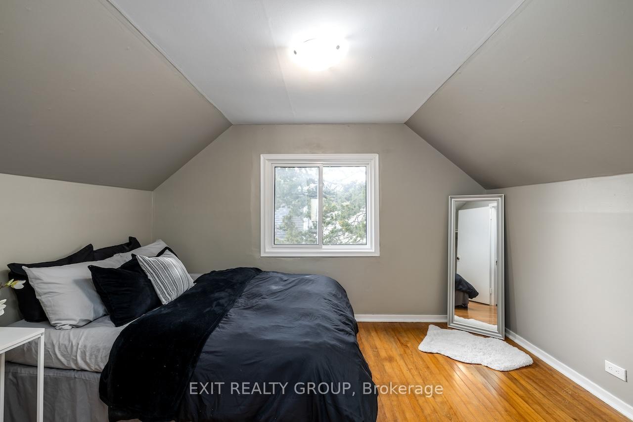 Photo 16 of 124 Humewood Drive, Belleville, Belleville Ward — HOMEH