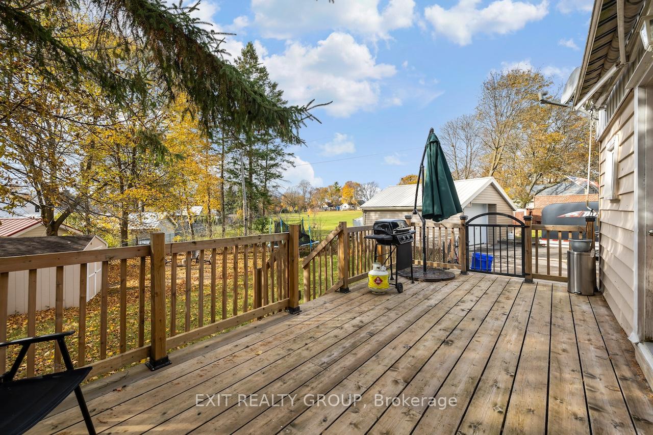 Photo 24 of 124 Humewood Drive, Belleville, Belleville Ward — HOMEH