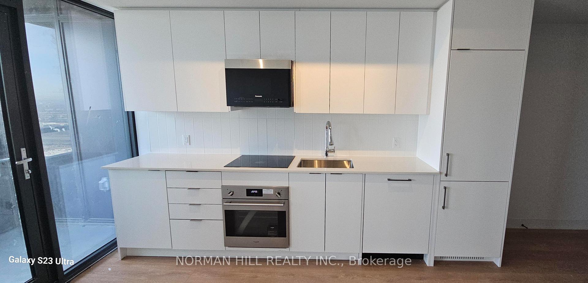 Photo 3 of Unit 5204, 2920 Hwy 7, Vaughan, Concord — HOMEH