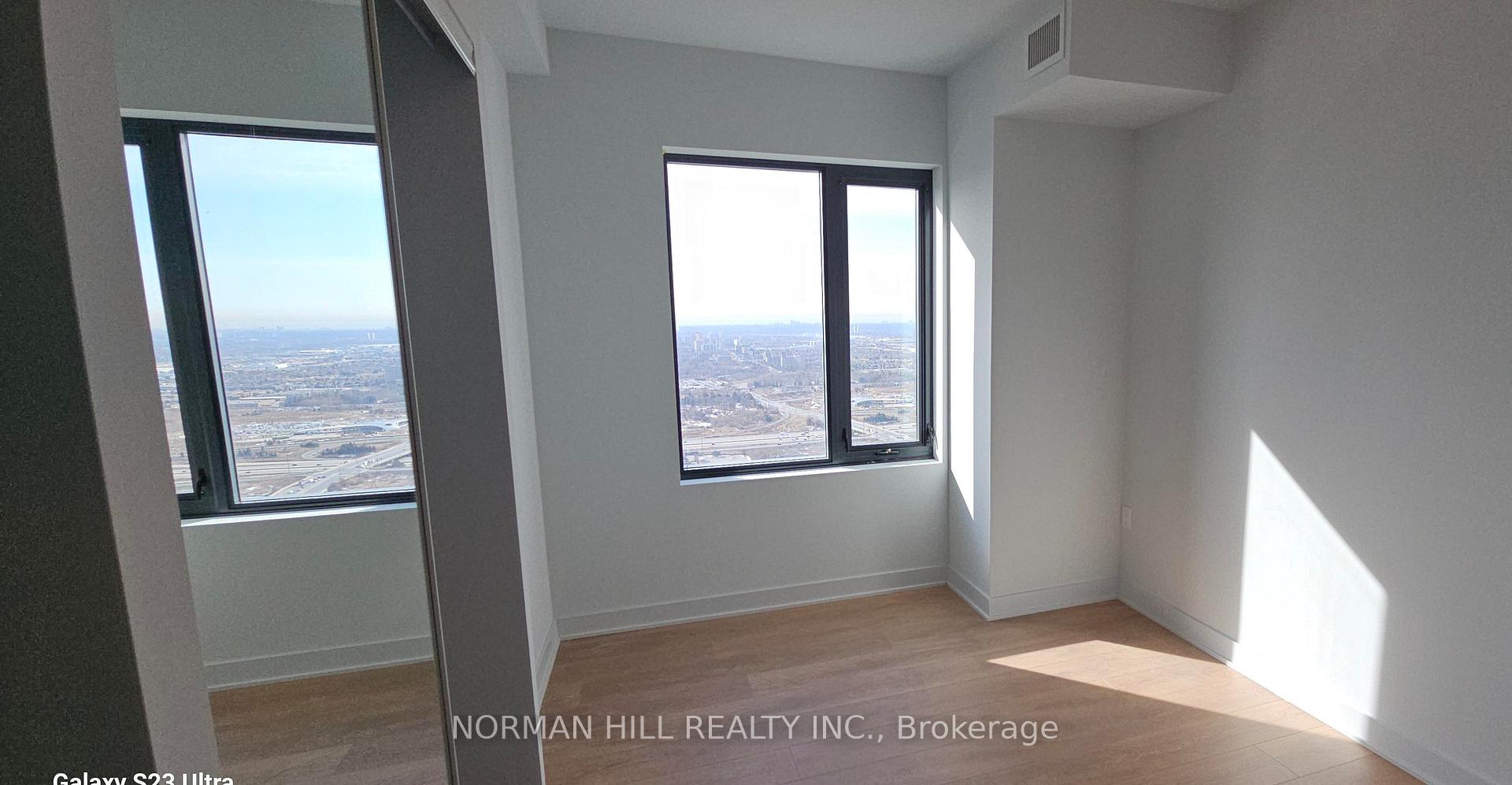 Photo 13 of Unit 5204, 2920 Hwy 7, Vaughan, Concord — HOMEH