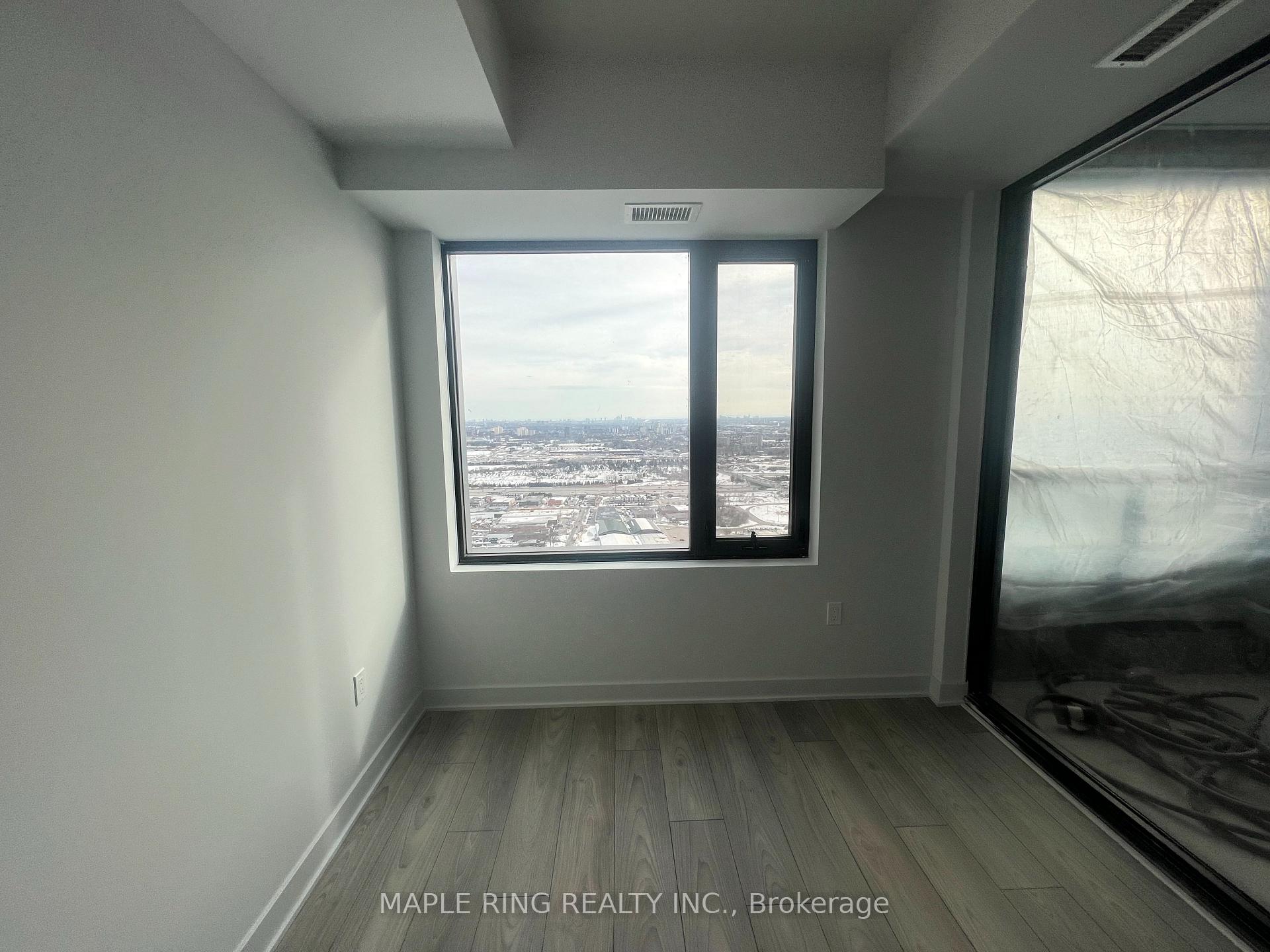 Photo 4 of Unit 4703, 2920 Highway 7 Road, Vaughan, Concord — HOMEH