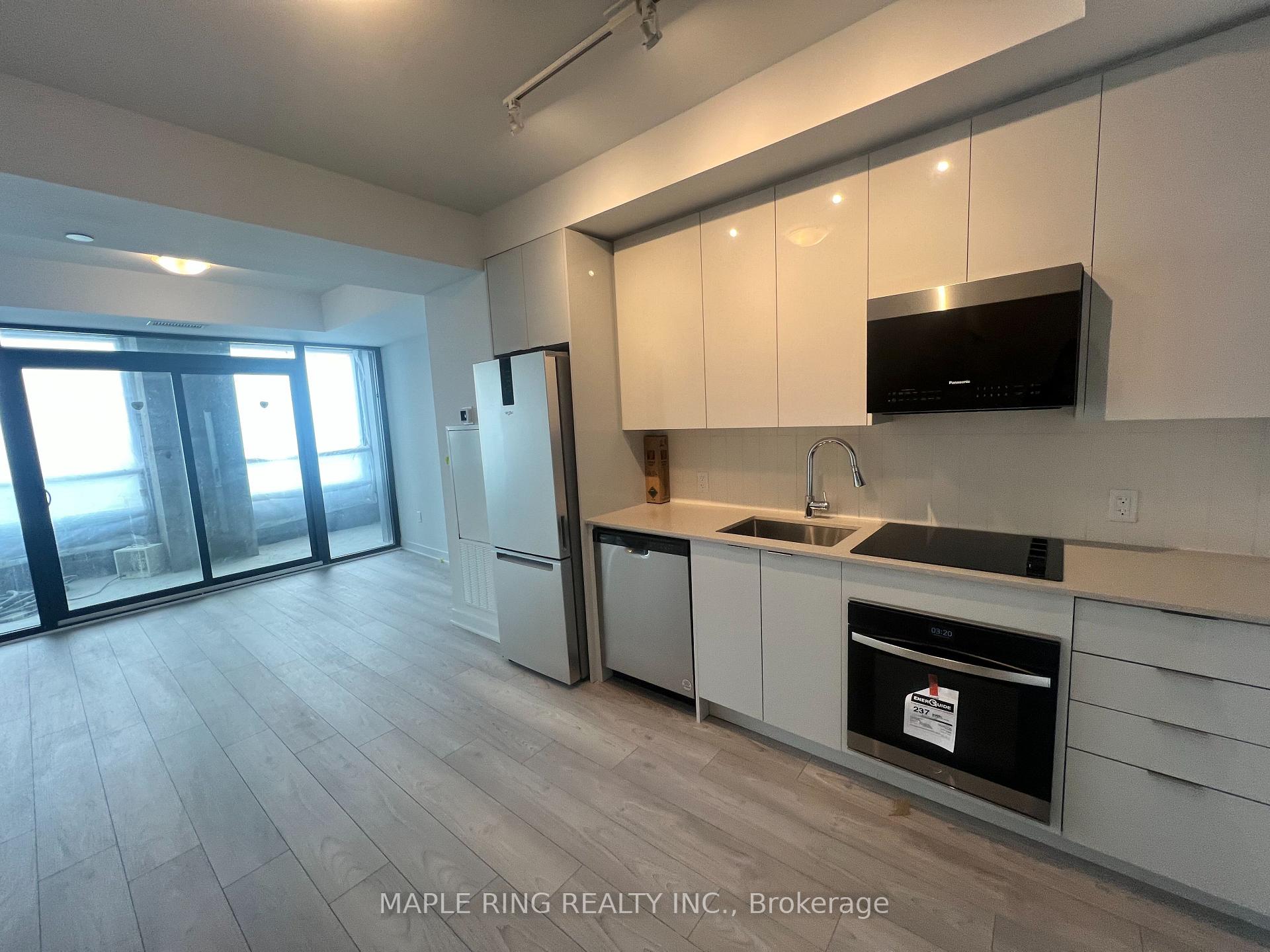 Photo 3 of Unit 4703, 2920 Highway 7 Road, Vaughan, Concord — HOMEH