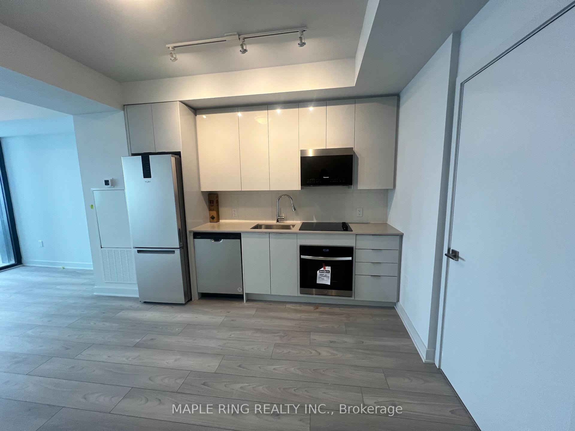 Photo 5 of Unit 4703, 2920 Highway 7 Road, Vaughan, Concord — HOMEH