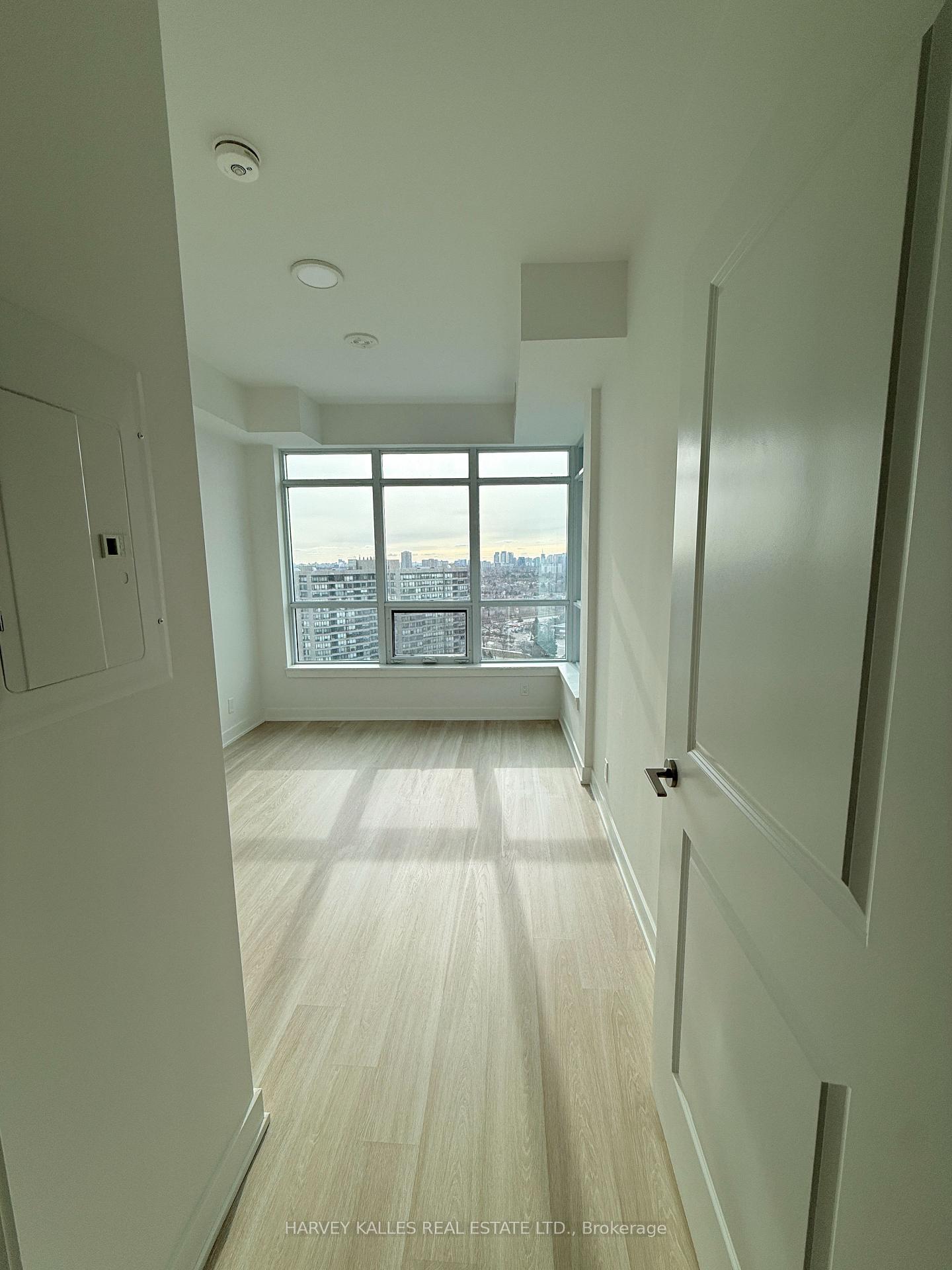 Photo 8 of Unit 1511A, 30 Upper Mall Way, Vaughan, Brownridge — HOMEH
