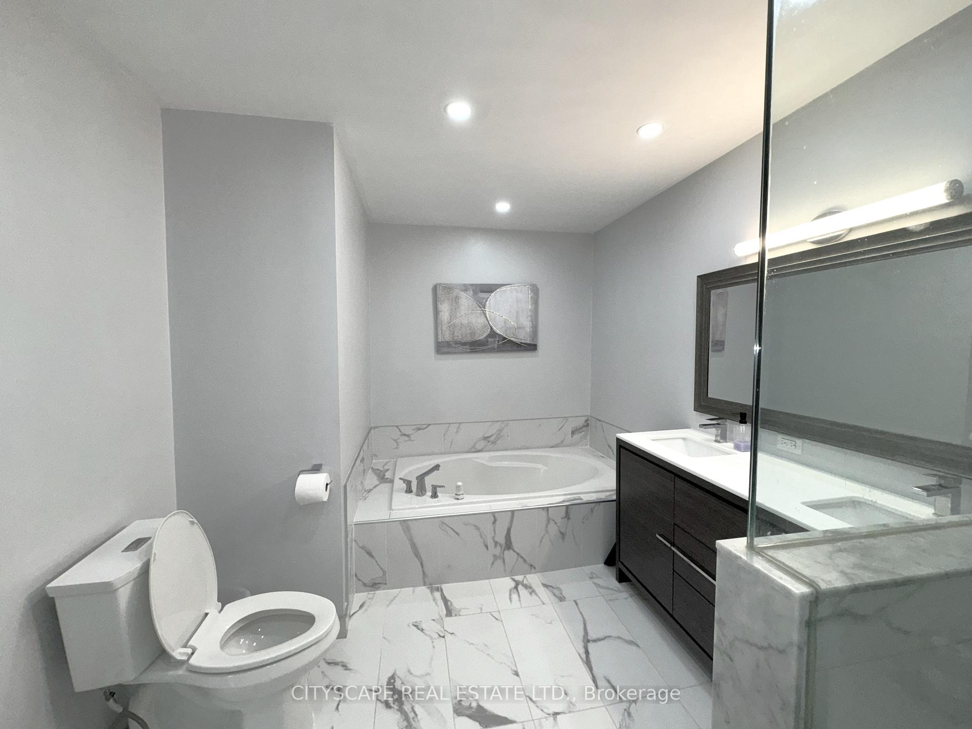 Photo 13 of Unit 14, 14 Tamarack Circle, Etobicoke, Kingsview Village-The Westway — HOMEH