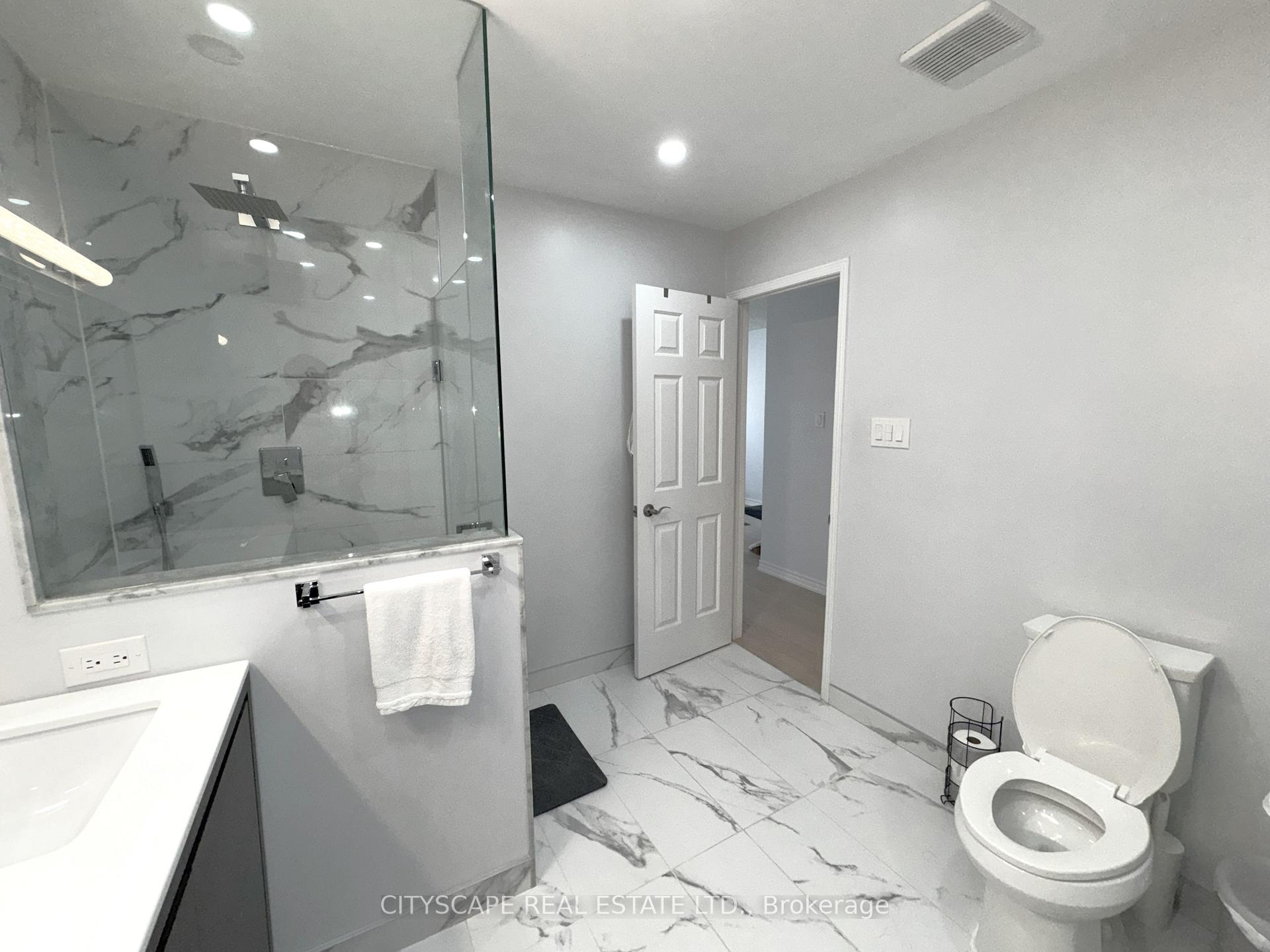 Photo 18 of Unit 14, 14 Tamarack Circle, Etobicoke, Kingsview Village-The Westway — HOMEH