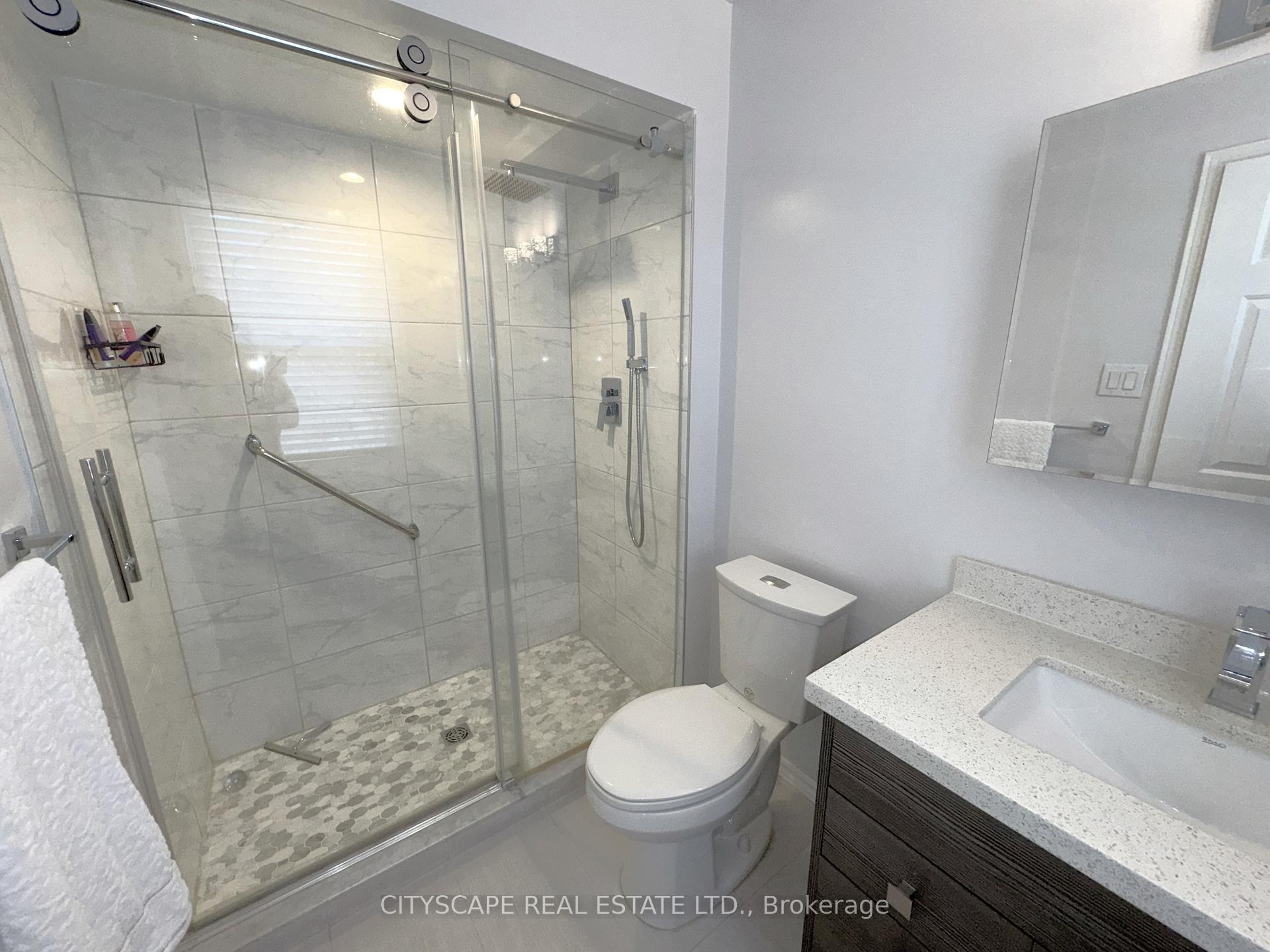Photo 17 of Unit 14, 14 Tamarack Circle, Etobicoke, Kingsview Village-The Westway — HOMEH