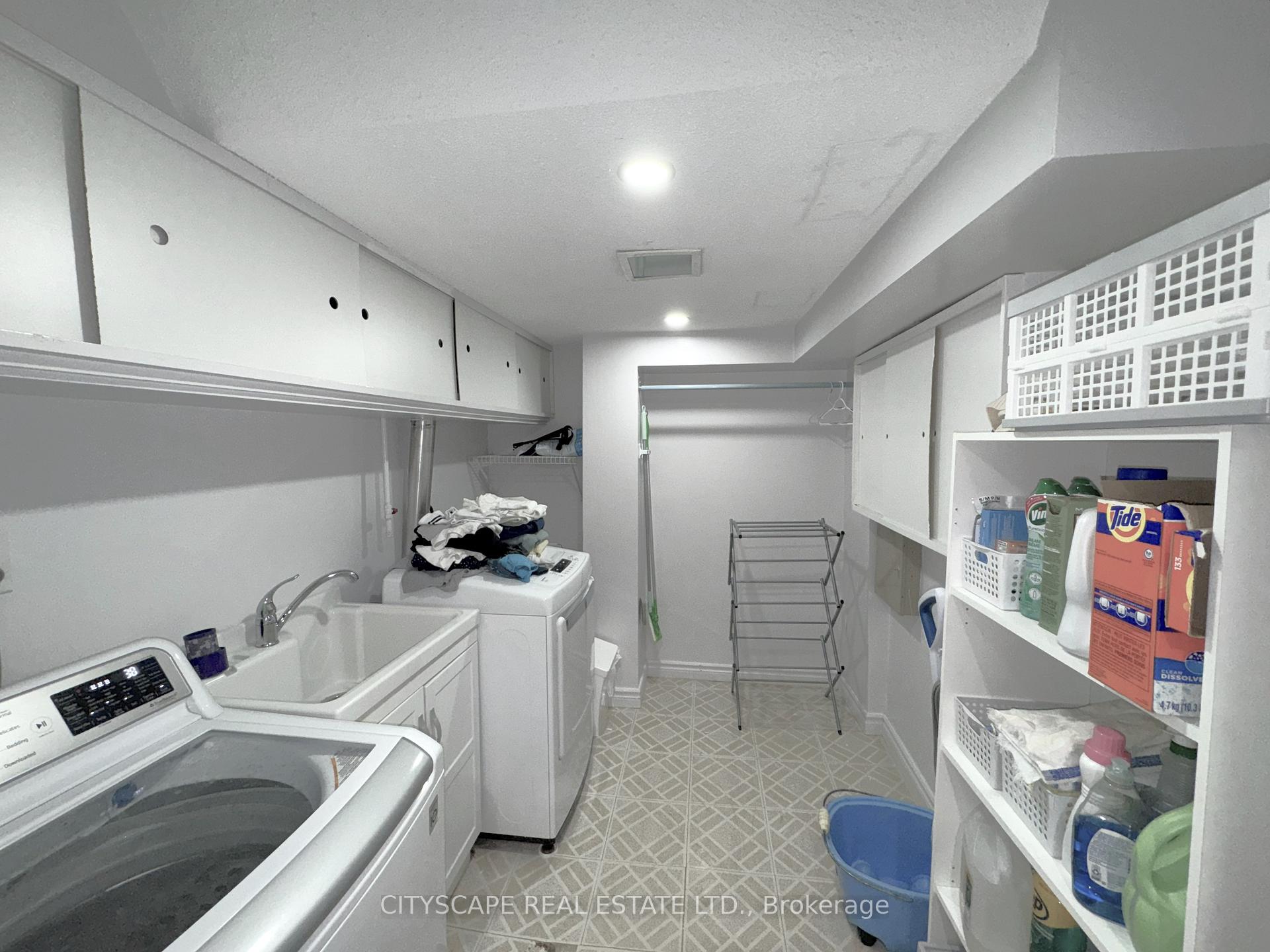 Photo 19 of Unit 14, 14 Tamarack Circle, Etobicoke, Kingsview Village-The Westway — HOMEH