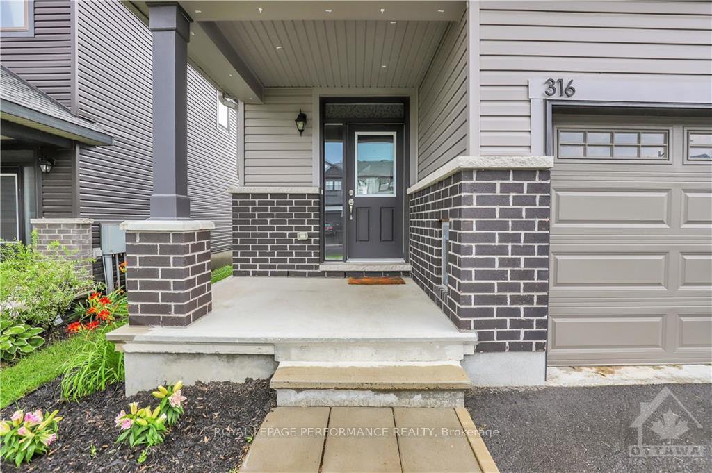 Photo 2 of 316 Grackle Street, Ottawa, Blossom Park/Kemp Park/Findlay Creek — HOMEH