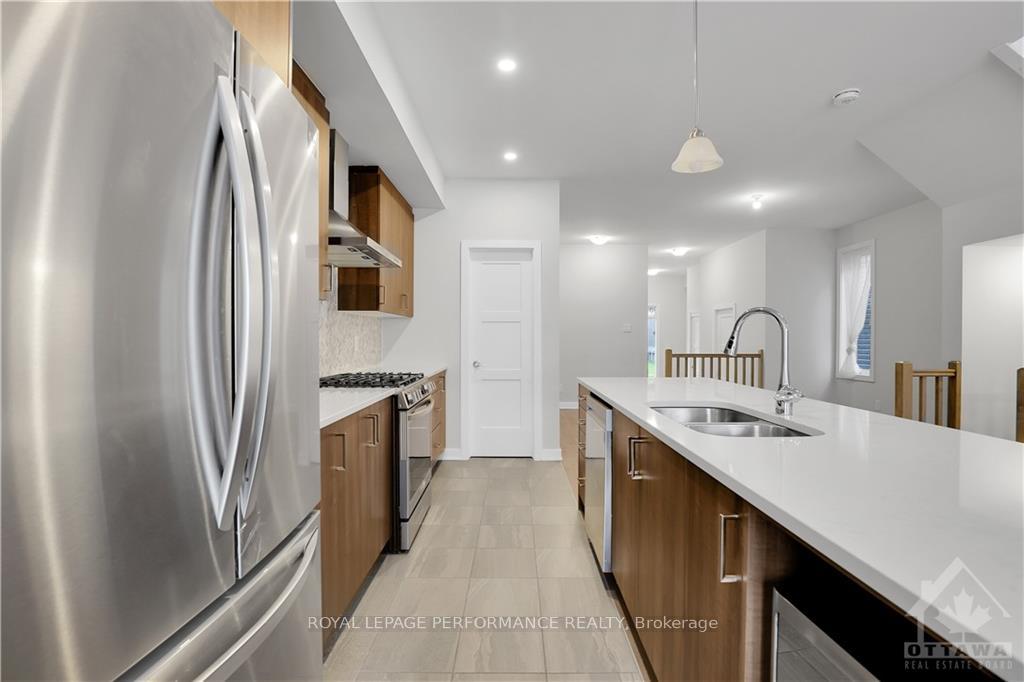 Photo 12 of 316 Grackle Street, Ottawa, Blossom Park/Kemp Park/Findlay Creek — HOMEH