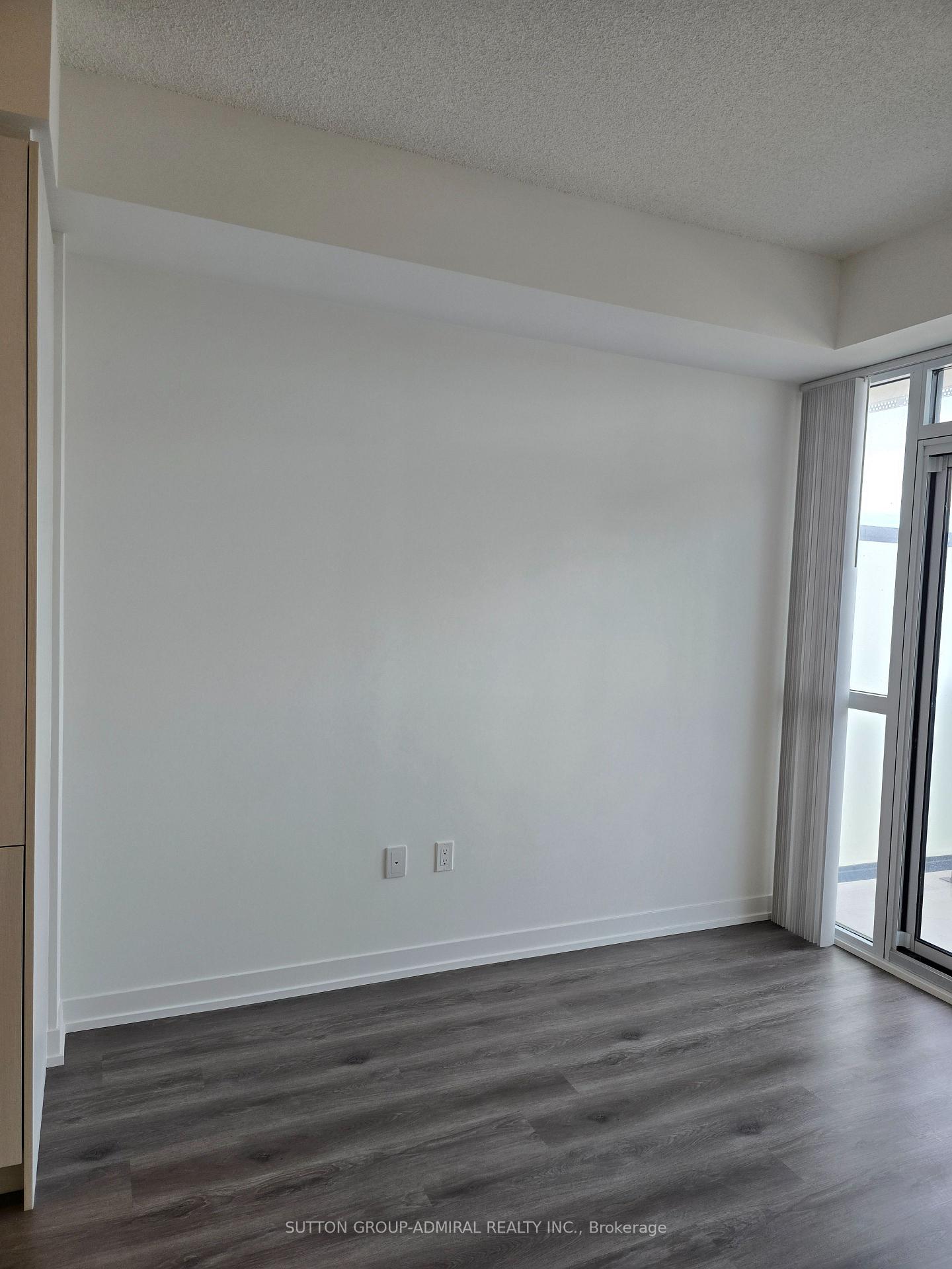 Photo 6 of Unit 911, 225 Commerce Street, Vaughan, Vaughan Corporate Centre — HOMEH