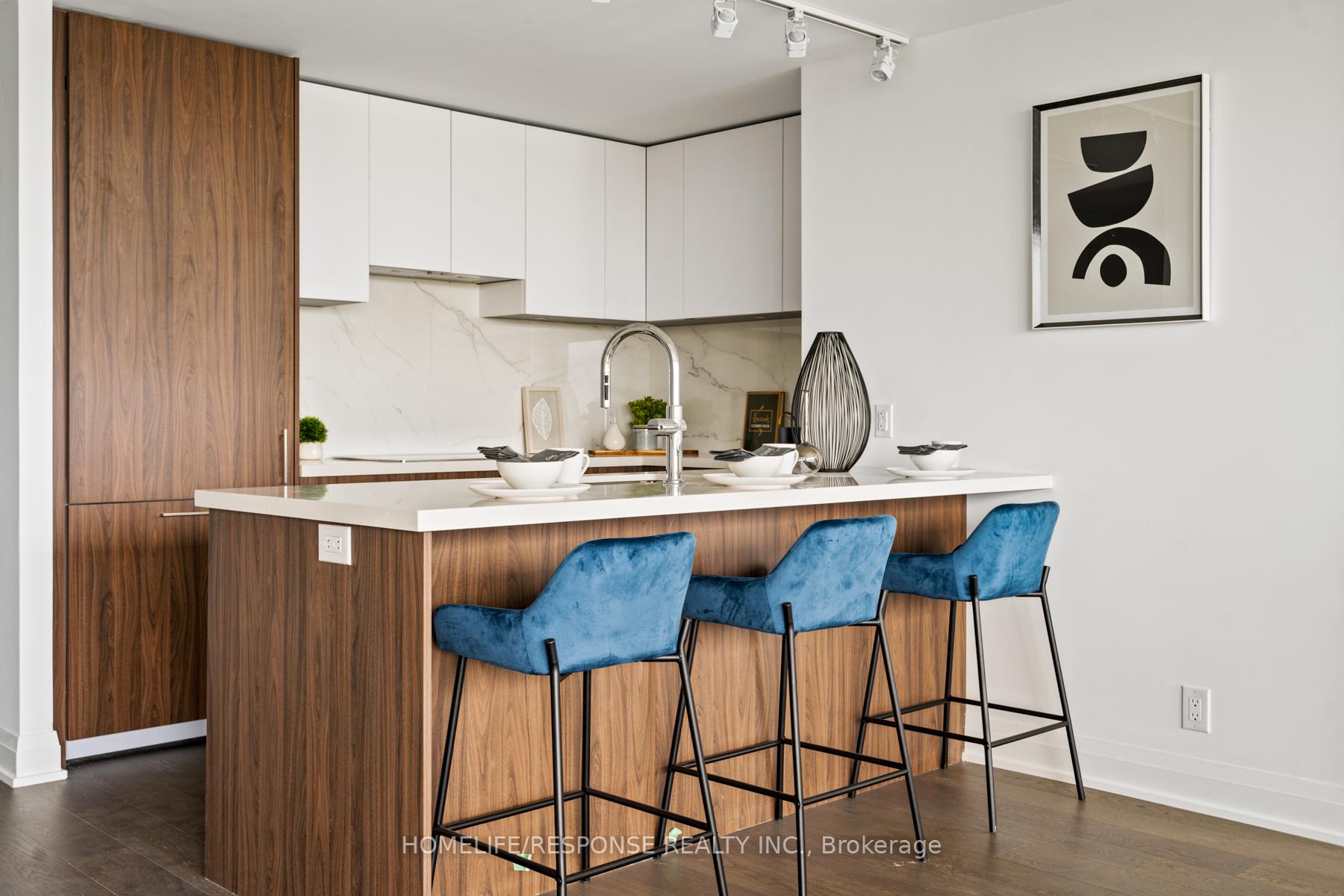 Photo 2 of Unit 1303, 33 Frederick Todd Way, Toronto, Thorncliffe Park — HOMEH