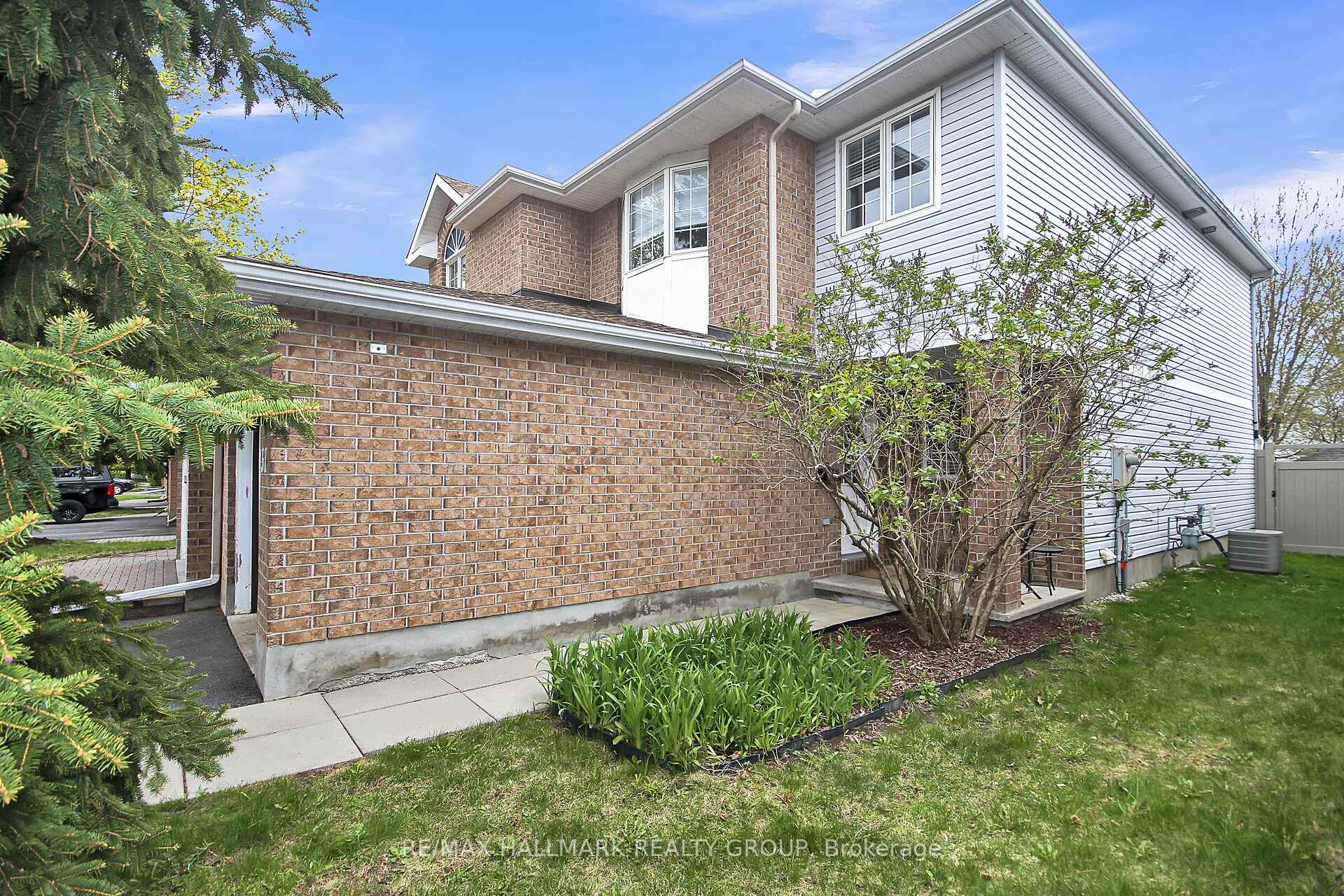 Photo 2 of 37 Sutcliffe Terrace, Ottawa, Barrhaven - Longfields — HOMEH