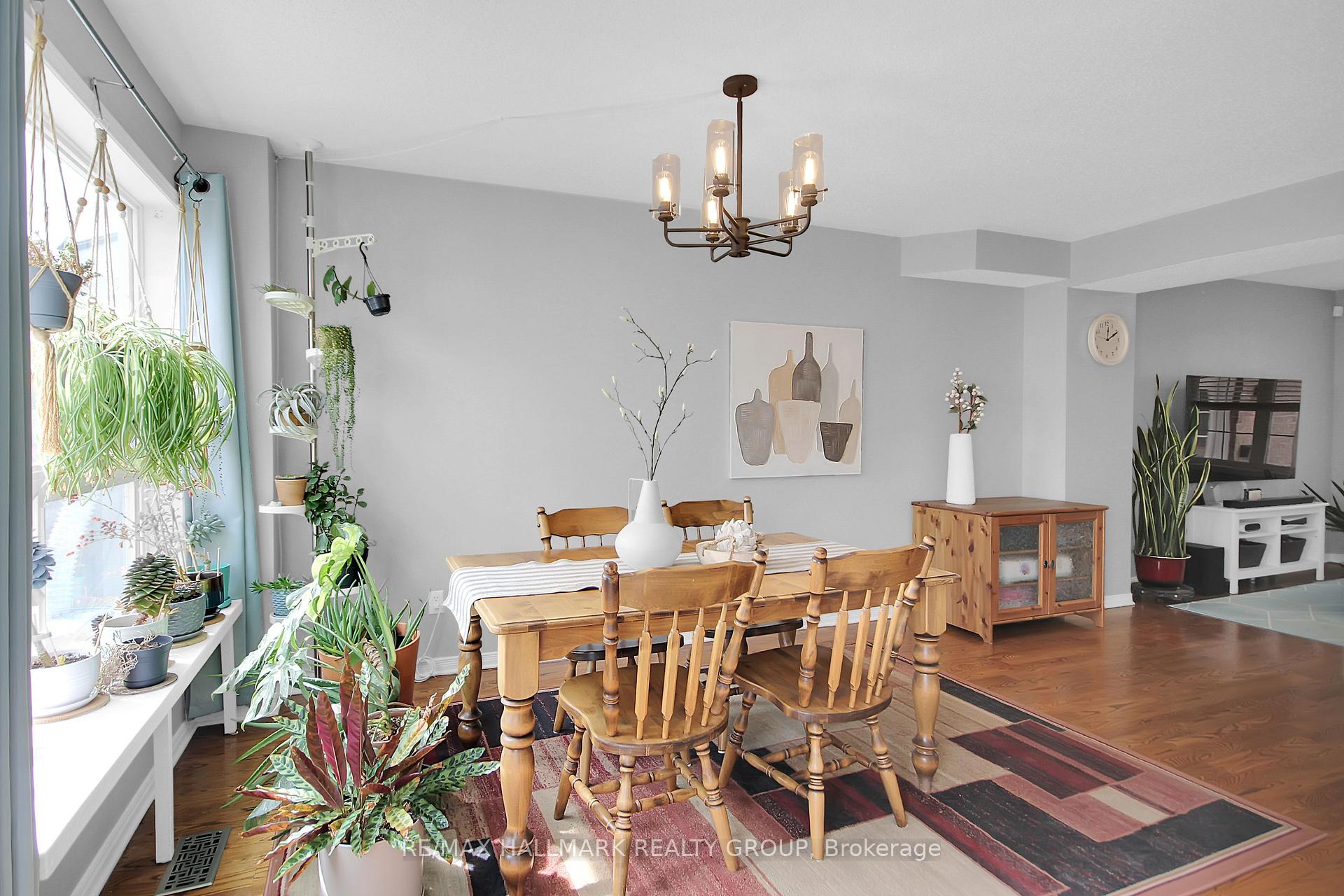 Photo 11 of 37 Sutcliffe Terrace, Ottawa, Barrhaven - Longfields — HOMEH