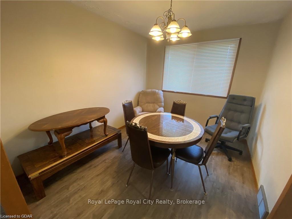 Photo 5 of 27 Kron Drive, Guelph, Kortright West — HOMEH