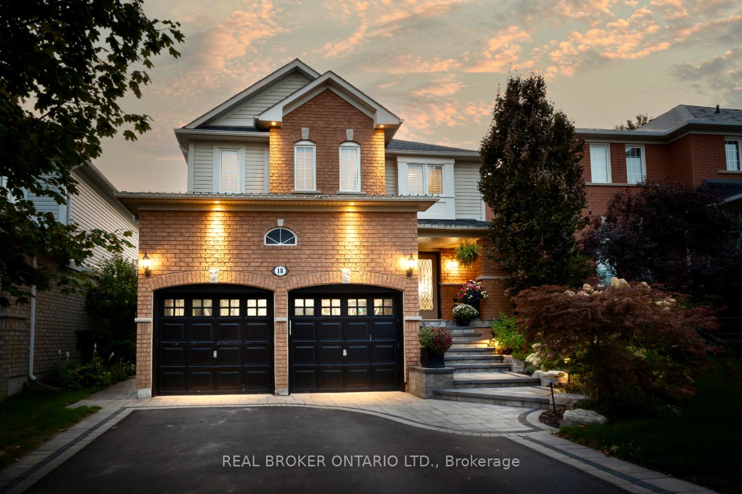 Photo 1 of 18 Nicks Street, Clarington, Bowmanville — HOMEH
