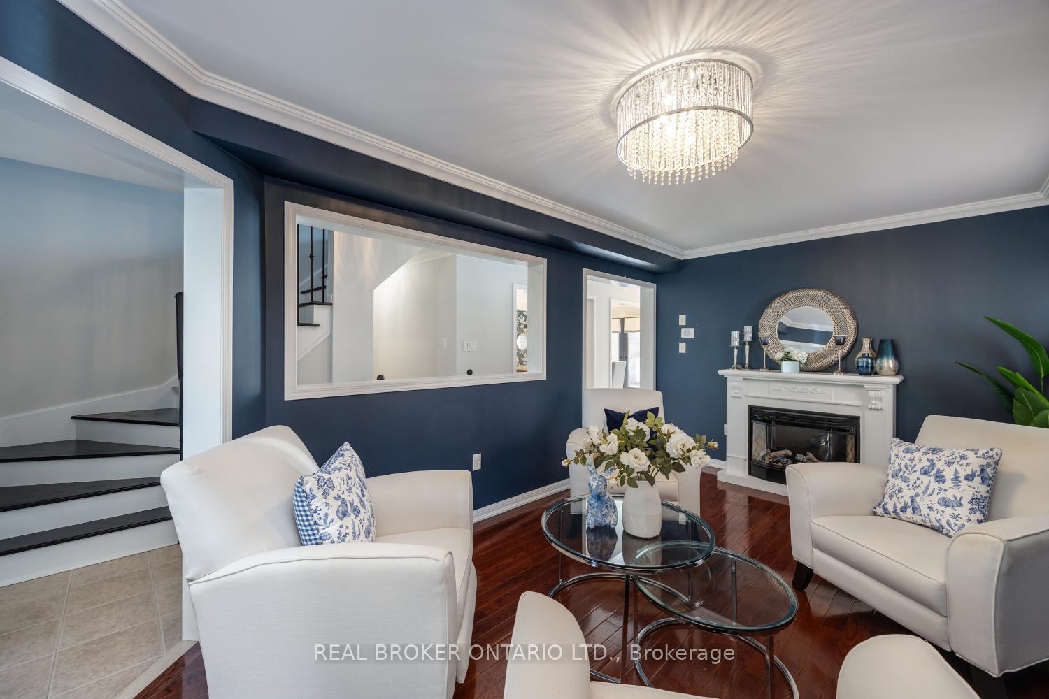 Photo 7 of 18 Nicks Street, Clarington, Bowmanville — HOMEH