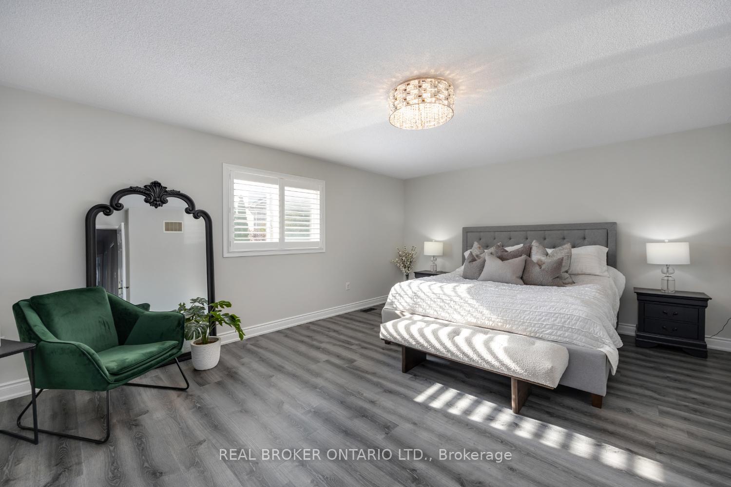 Photo 21 of 18 Nicks Street, Clarington, Bowmanville — HOMEH
