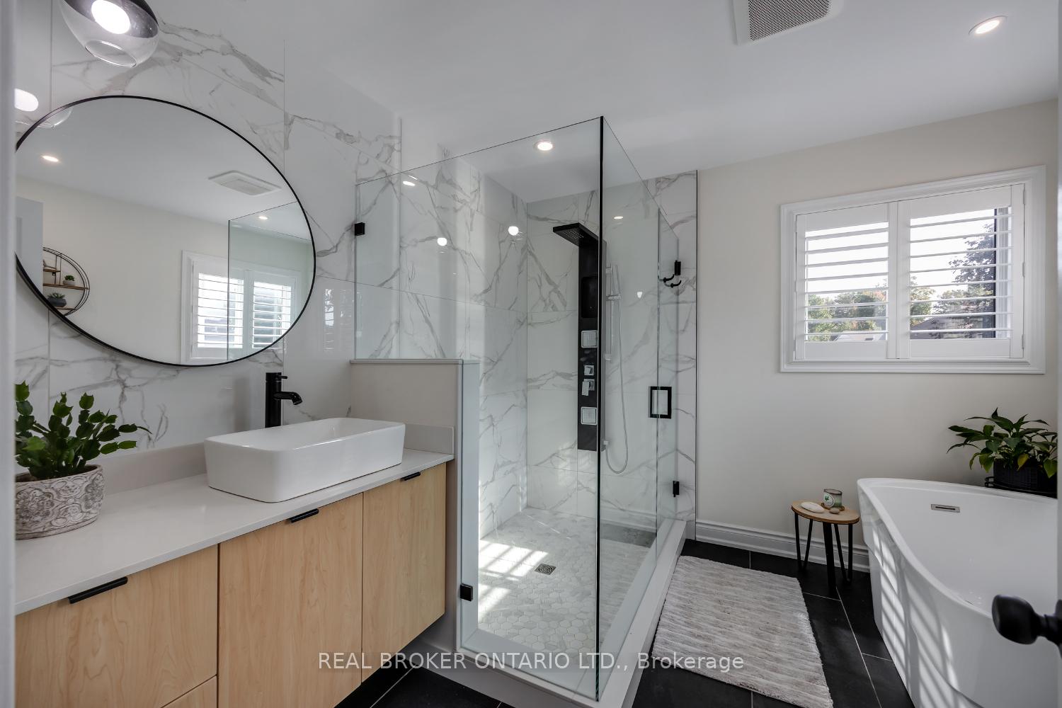 Photo 23 of 18 Nicks Street, Clarington, Bowmanville — HOMEH