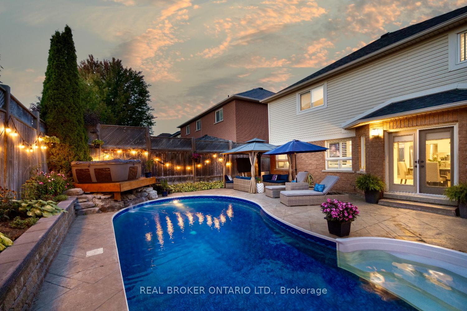 Photo 36 of 18 Nicks Street, Clarington, Bowmanville — HOMEH