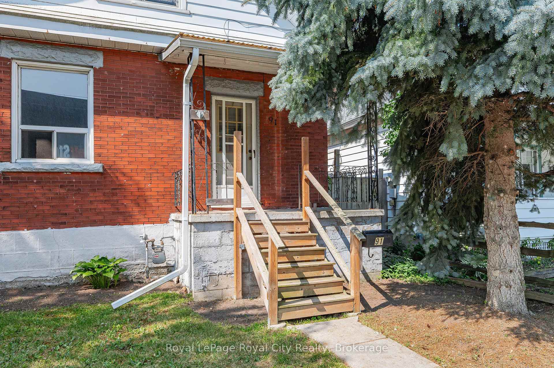Photo 2 of 91 Stevenson Street S, Guelph, St. Patrick's Ward — HOMEH