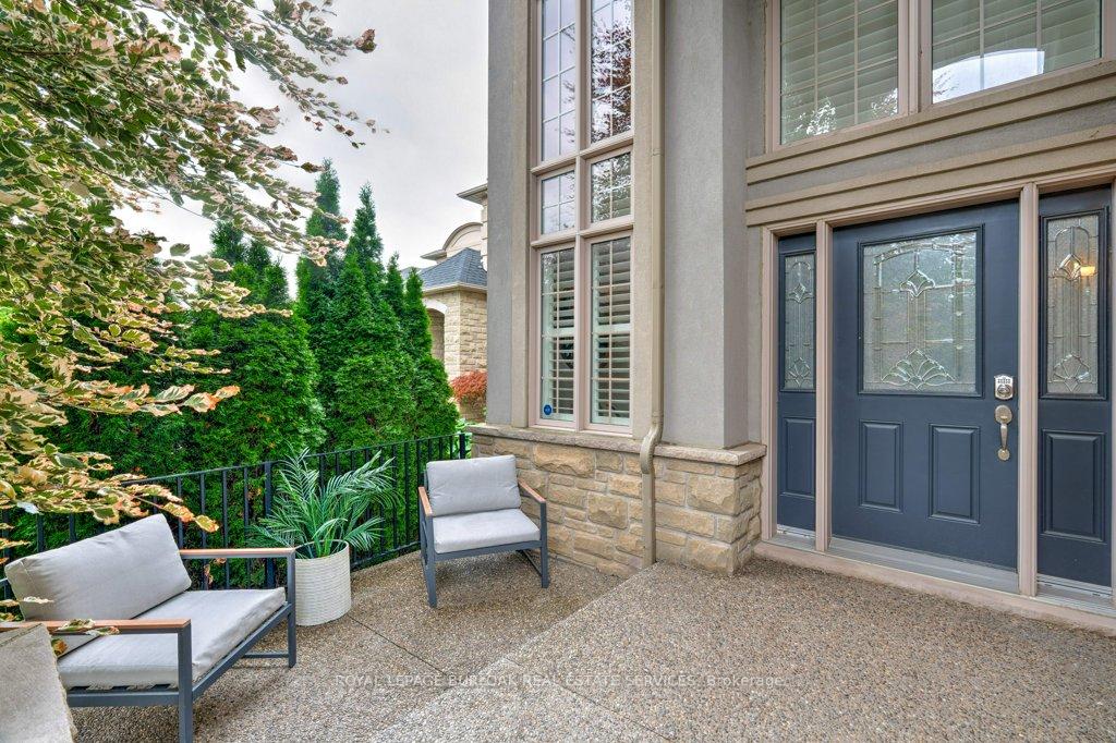 Photo 4 of 47 Premier Road, Hamilton, Waterdown — HOMEH