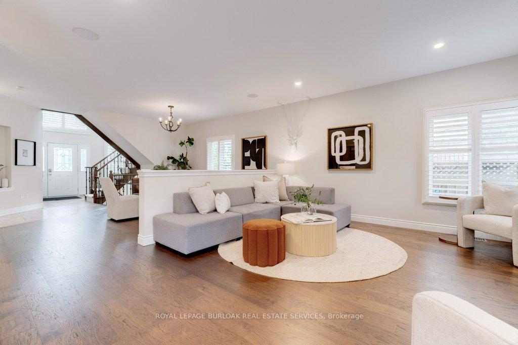 Photo 11 of 47 Premier Road, Hamilton, Waterdown — HOMEH