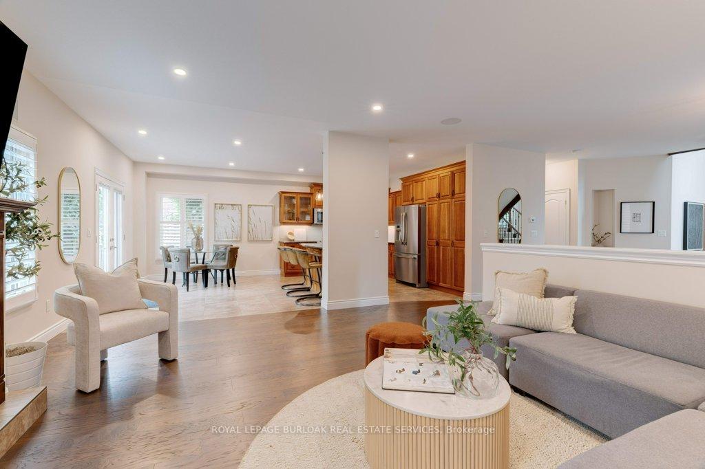 Photo 12 of 47 Premier Road, Hamilton, Waterdown — HOMEH