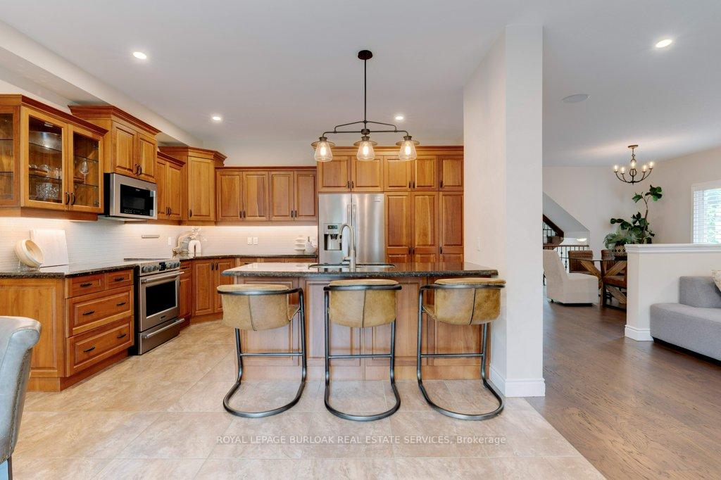 Photo 16 of 47 Premier Road, Hamilton, Waterdown — HOMEH