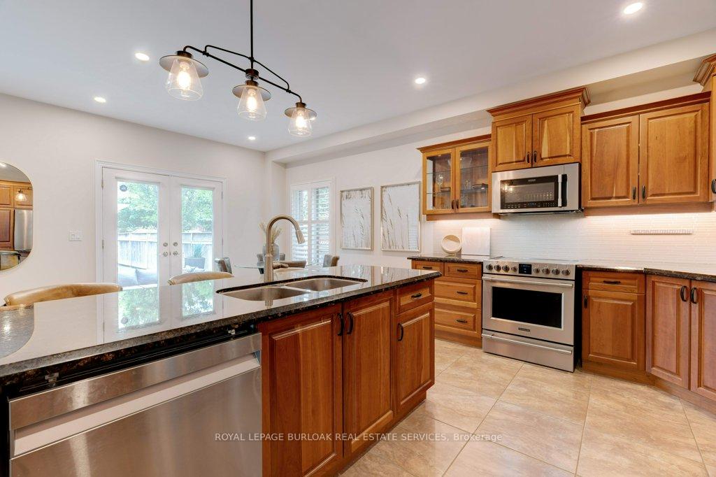 Photo 20 of 47 Premier Road, Hamilton, Waterdown — HOMEH
