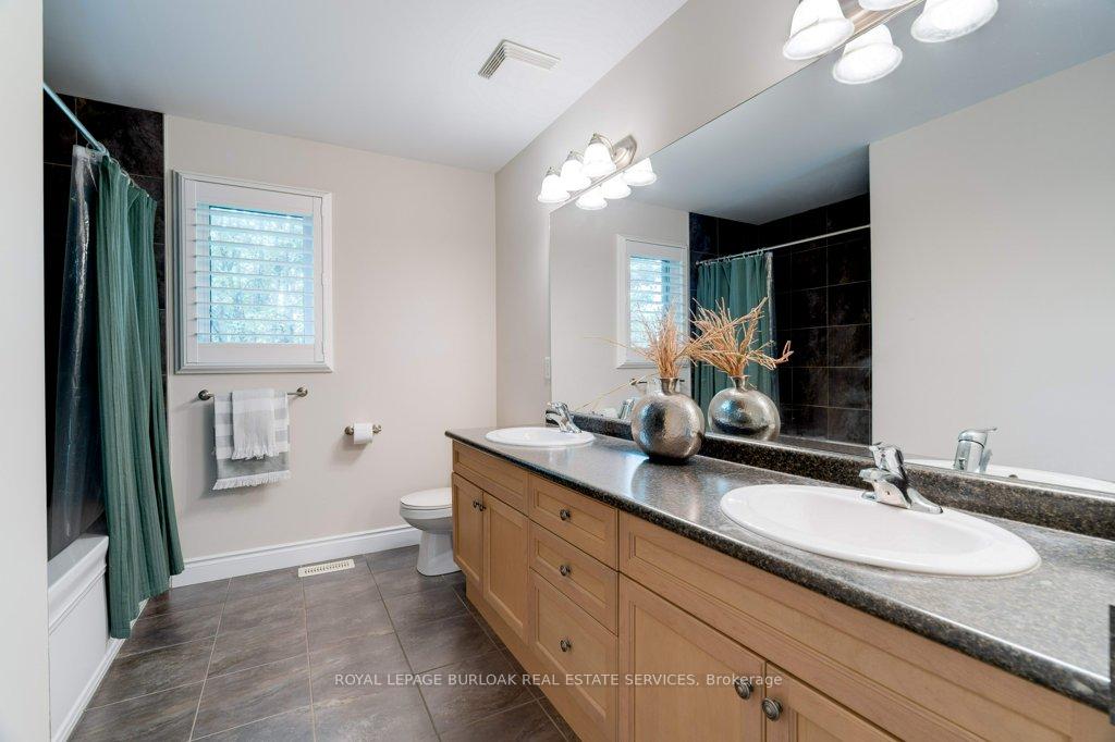 Photo 27 of 47 Premier Road, Hamilton, Waterdown — HOMEH