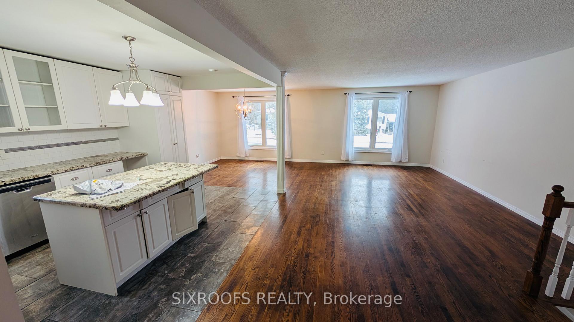 Photo 7 of Unit Main, 219 Walnut Crescent, Barrie, Bayshore — HOMEH