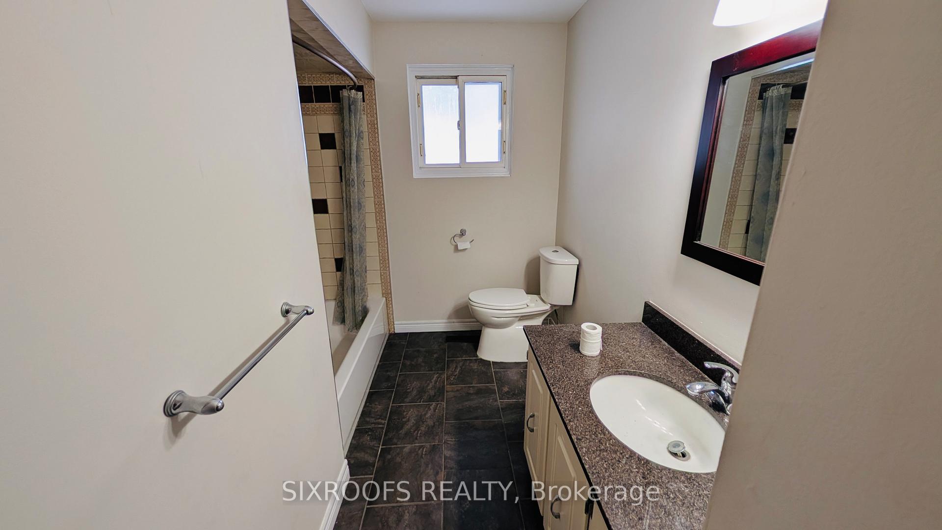 Photo 9 of Unit Main, 219 Walnut Crescent, Barrie, Bayshore — HOMEH