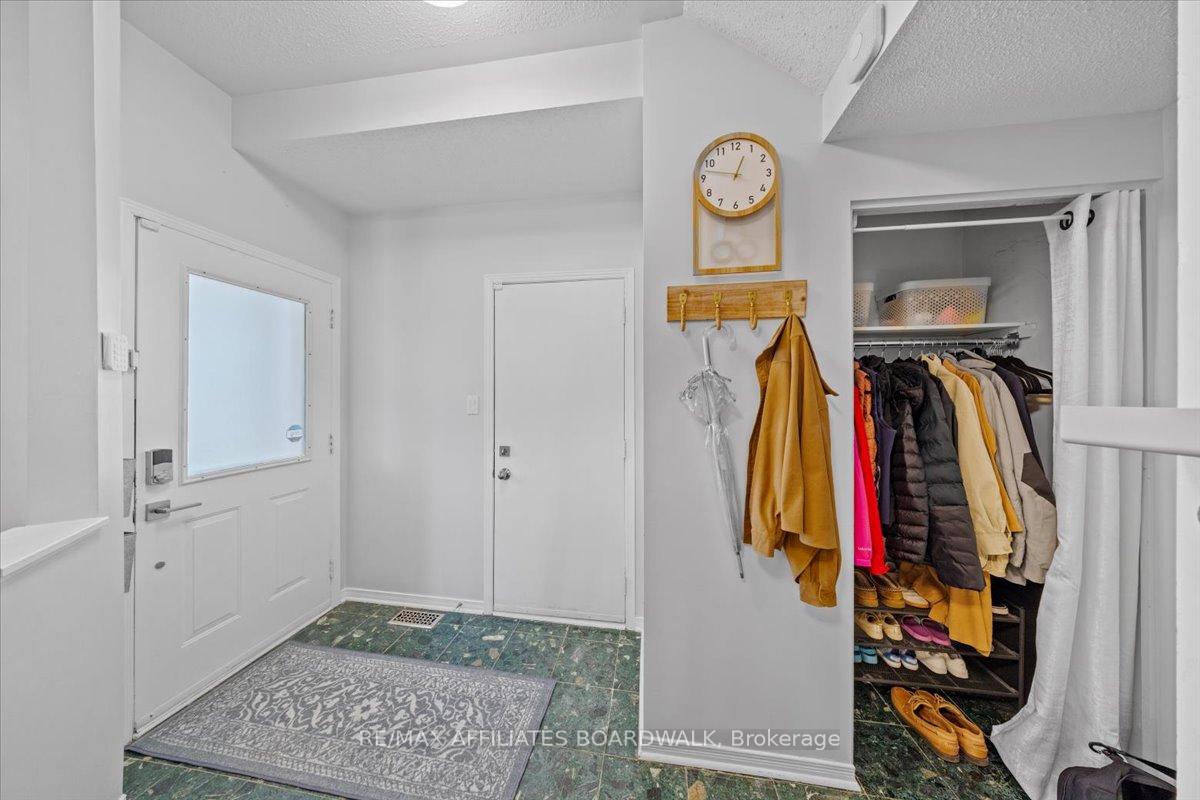 Photo 5 of 65 Daventry Crescent, Ottawa, Barrhaven - Longfields — HOMEH