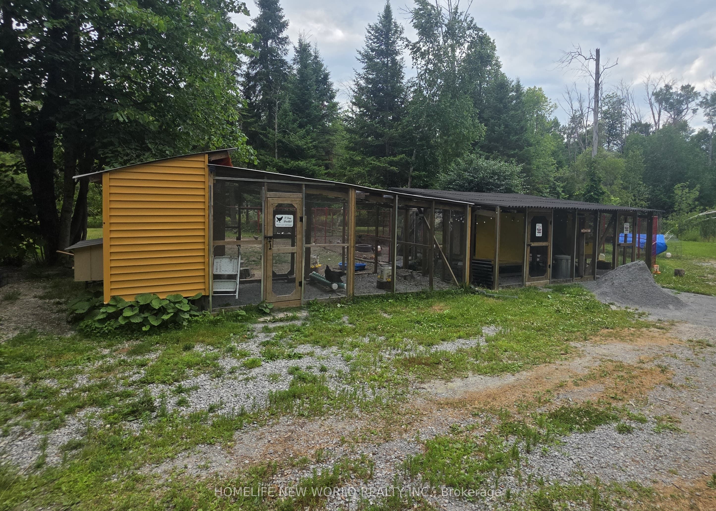 Photo 32 of 24261 Weir's Side Road, Georgina, Pefferlaw — HOMEH