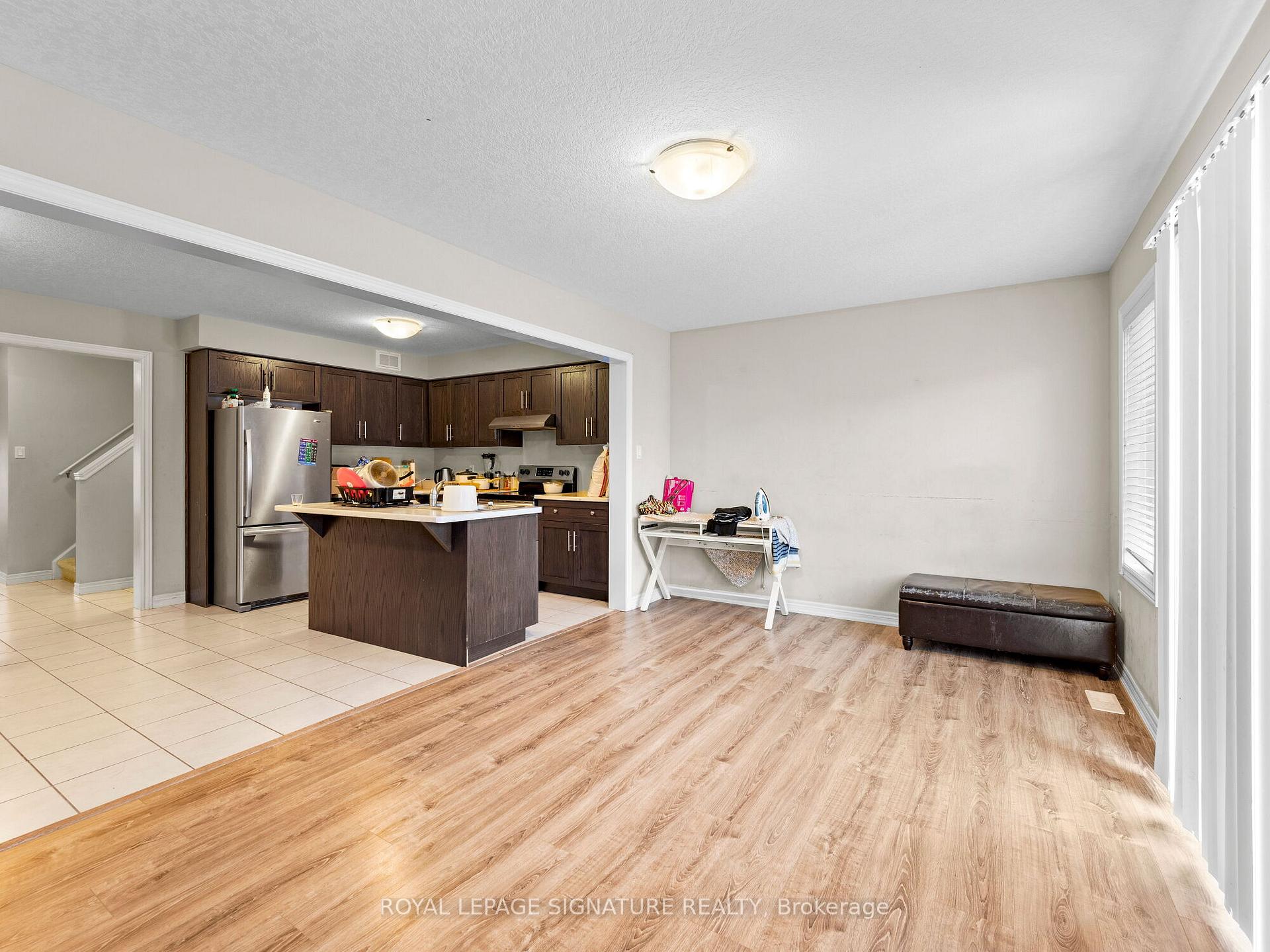 Photo 13 of 278 Ambrous Crescent, Guelph, Kortright East — HOMEH
